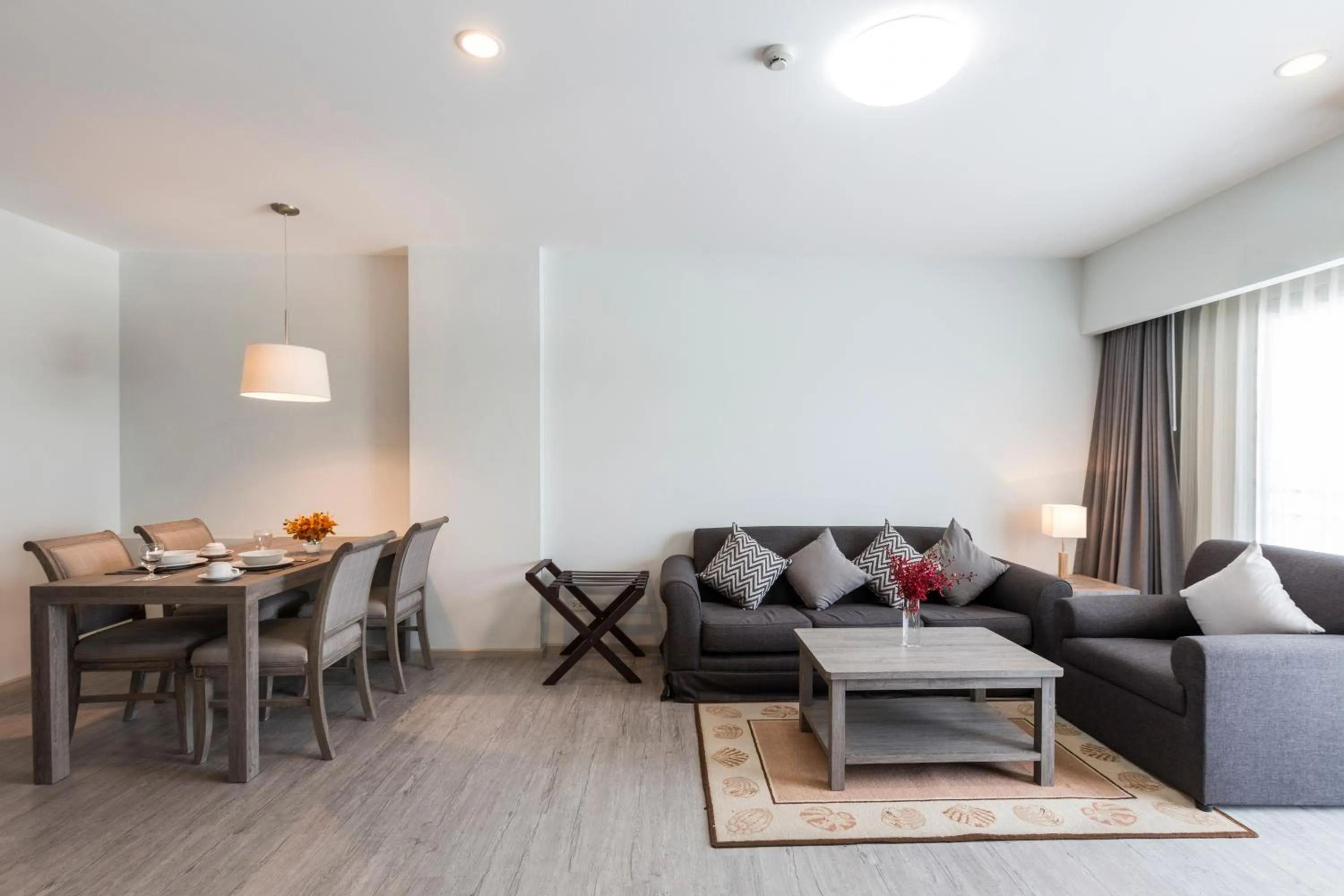 Living room in Kantary Hotel And Serviced Apartment, Amata, Bangpakong