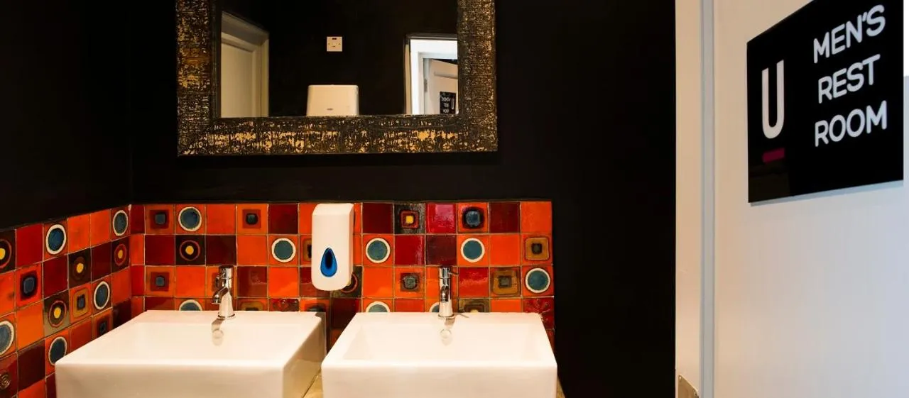 Toilet in The Urban Hotel Ndola