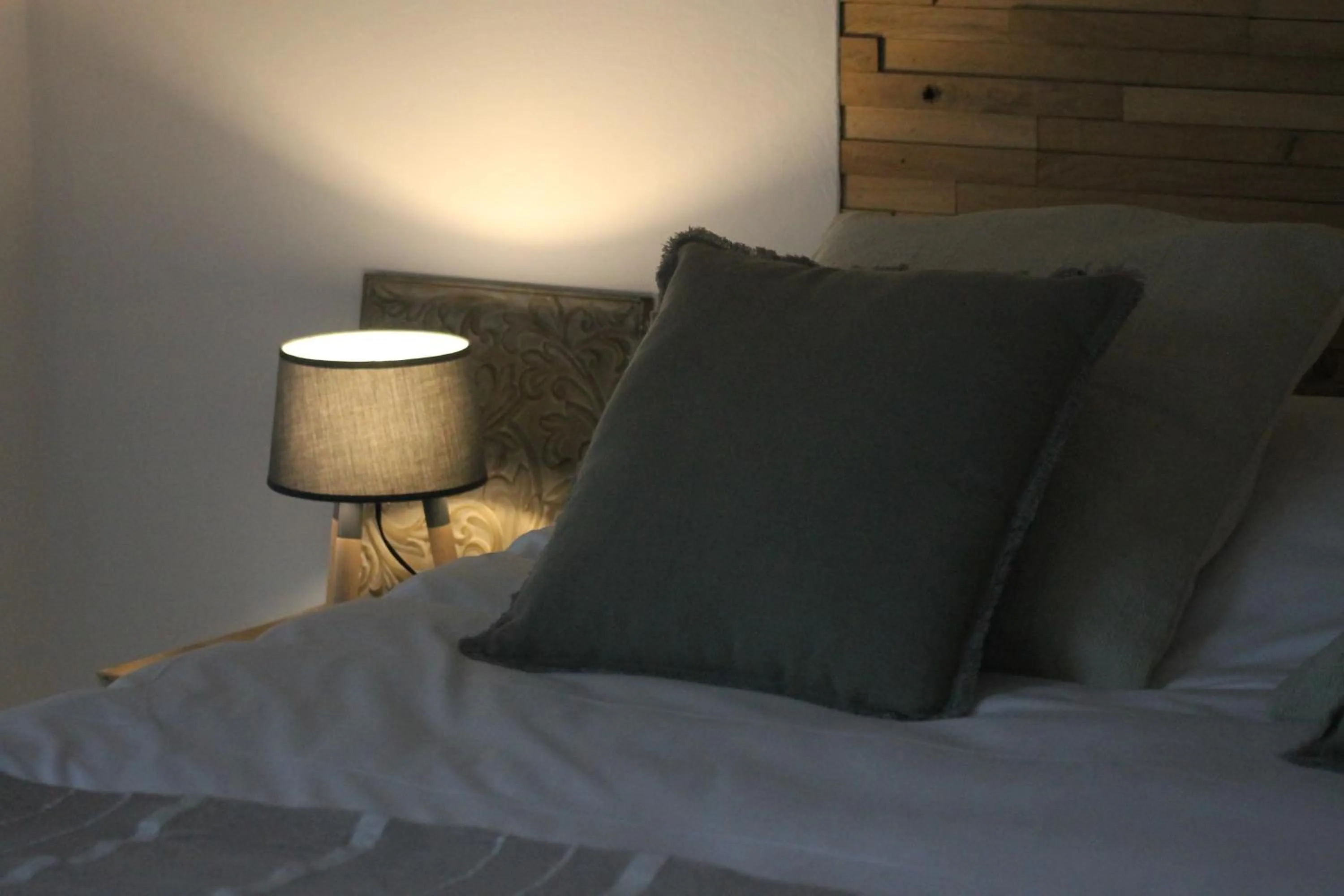 Decorative detail, Bed in Chante-Pierre