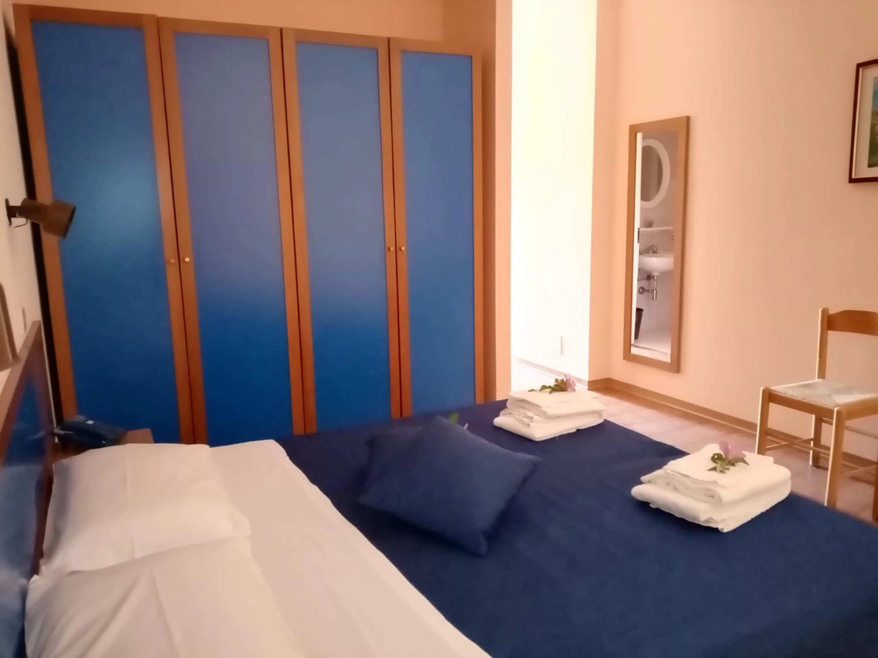 Bedroom, Bed in La Feluca