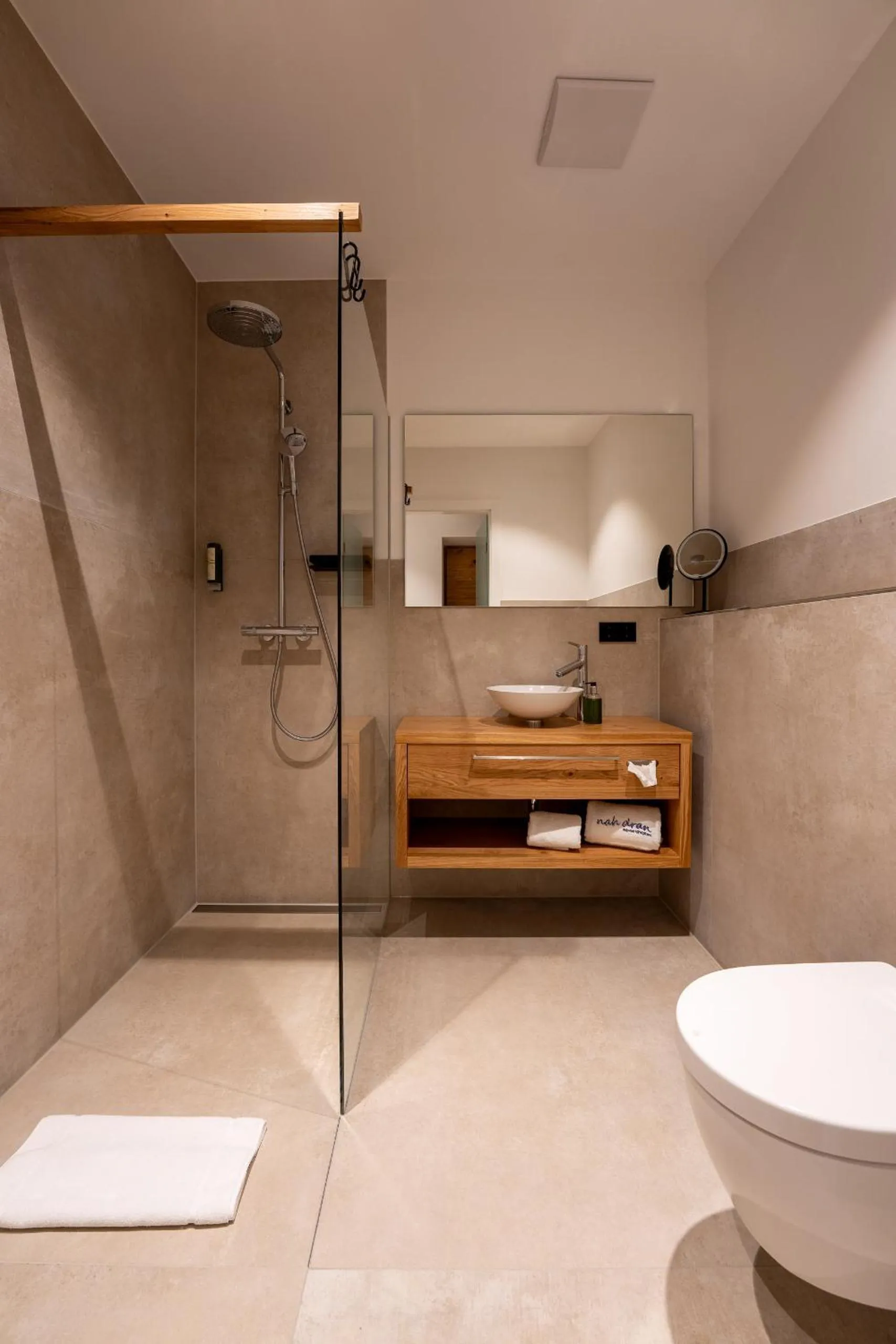 Bathroom in Aparthotel nah dran