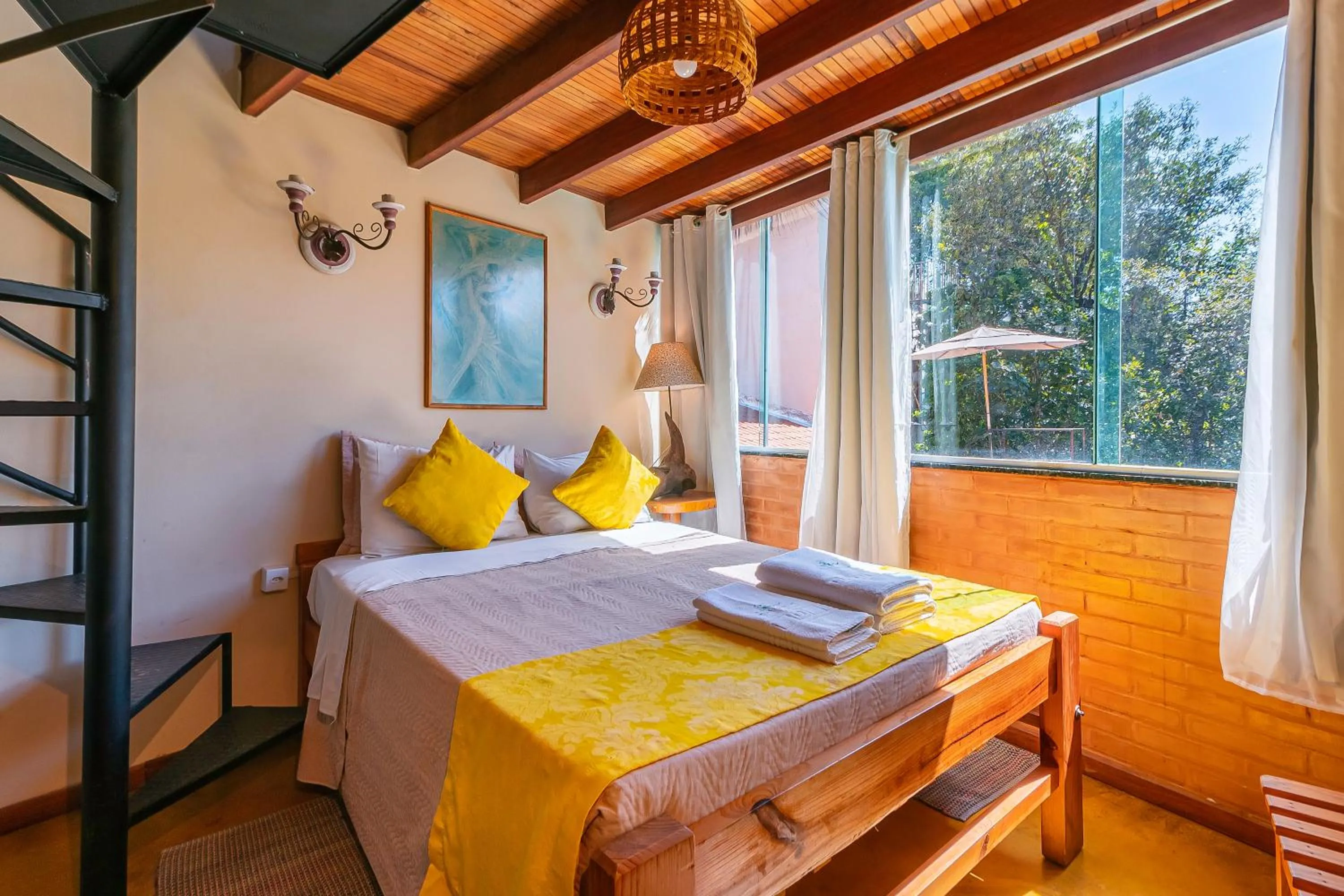 Suite with Pool View in Pousada Do Lado de Lá