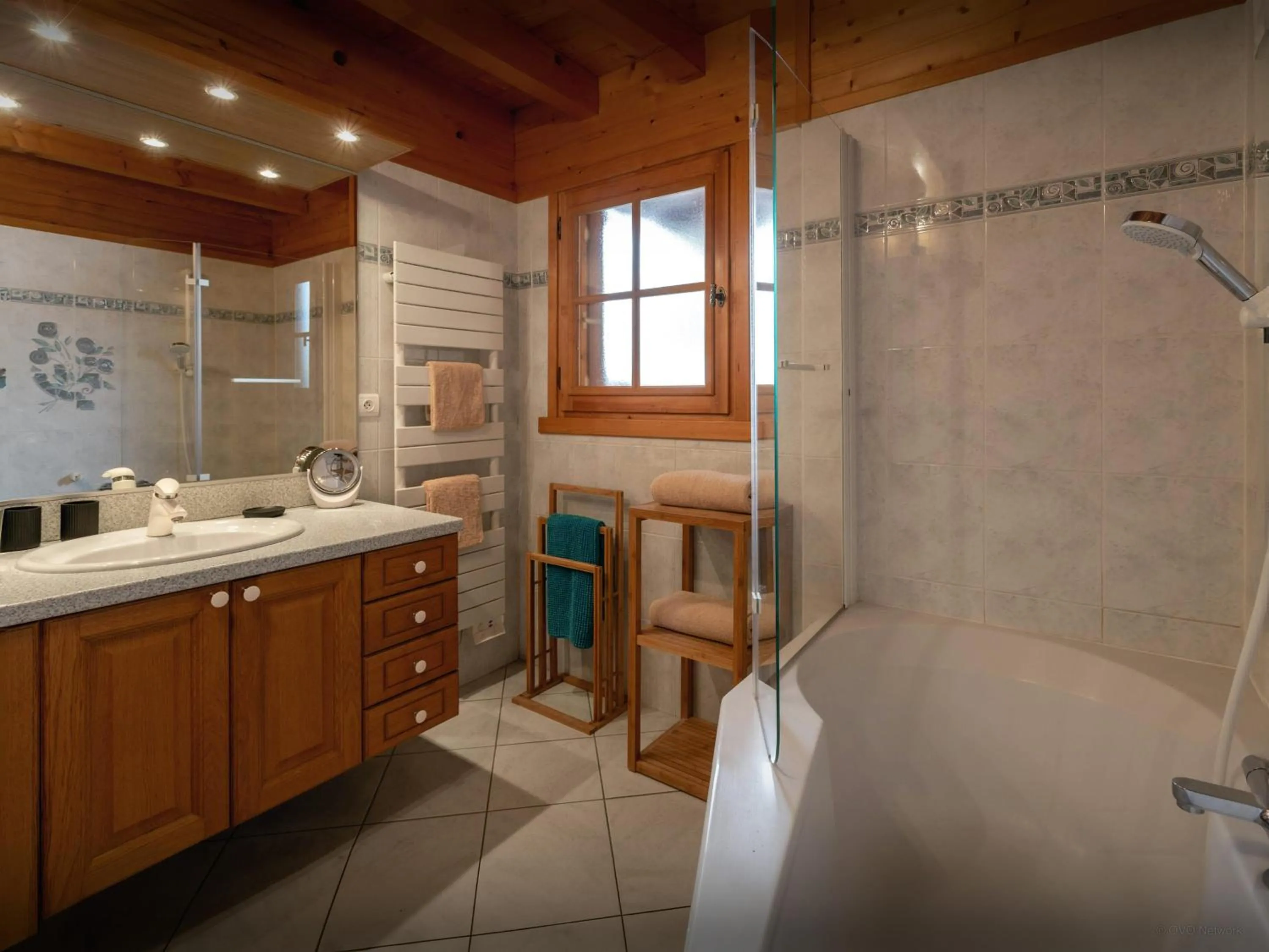 Shower in Chalet Loisel - OVO Network