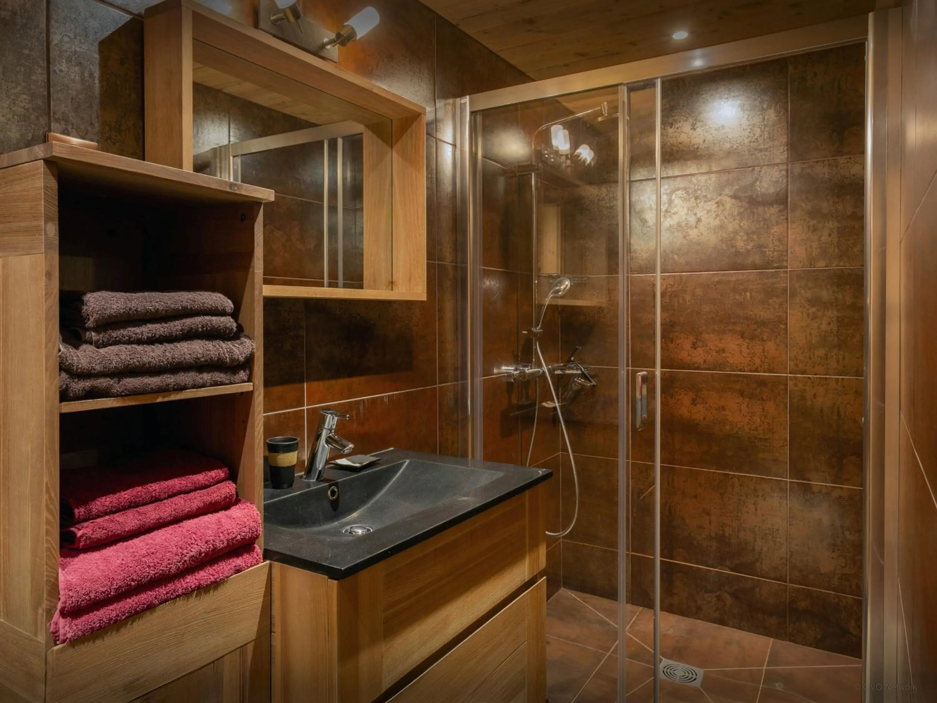 Shower in Chalet Loisel - OVO Network