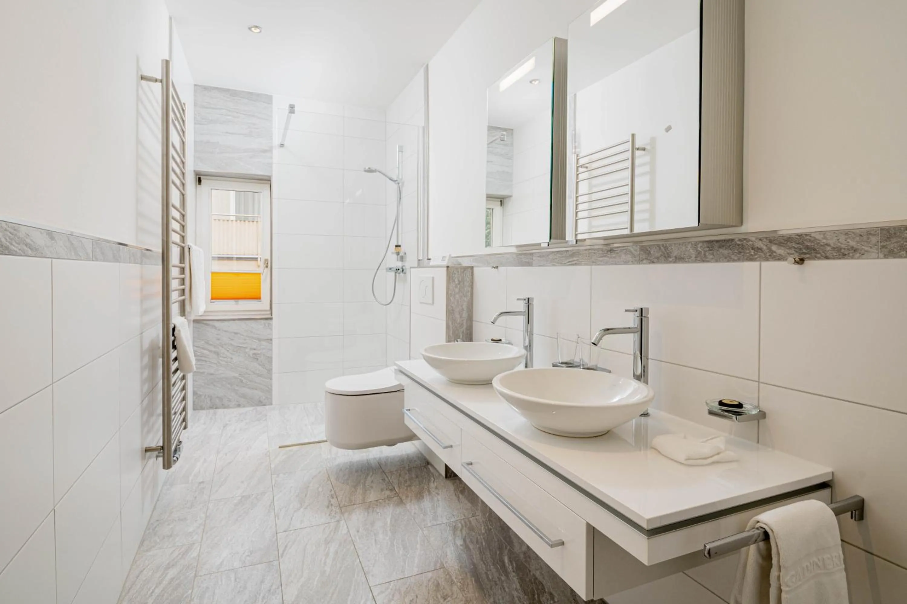 Shower in Boutique Hotel Engadinerhof - A Home for Generations