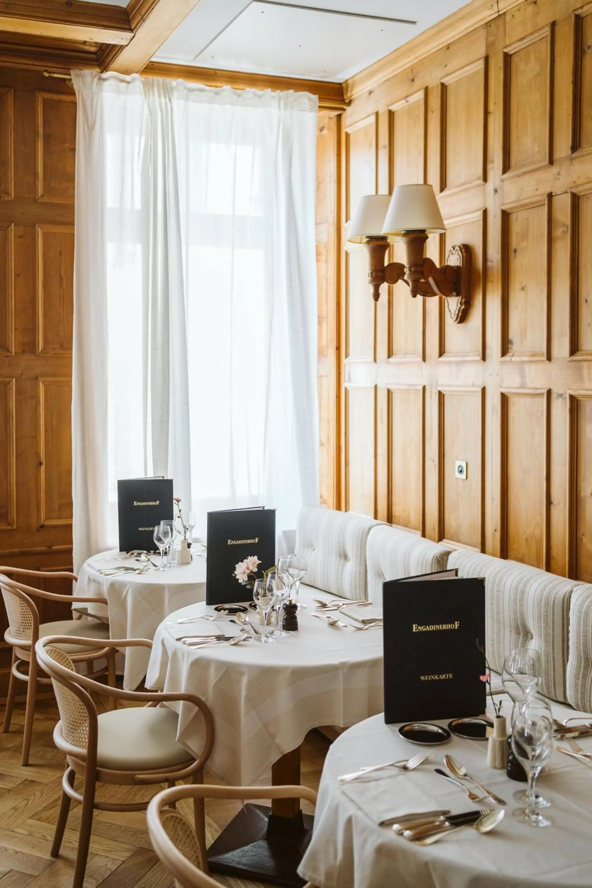 Restaurant/places to eat in Boutique Hotel Engadinerhof - A Home for Generations