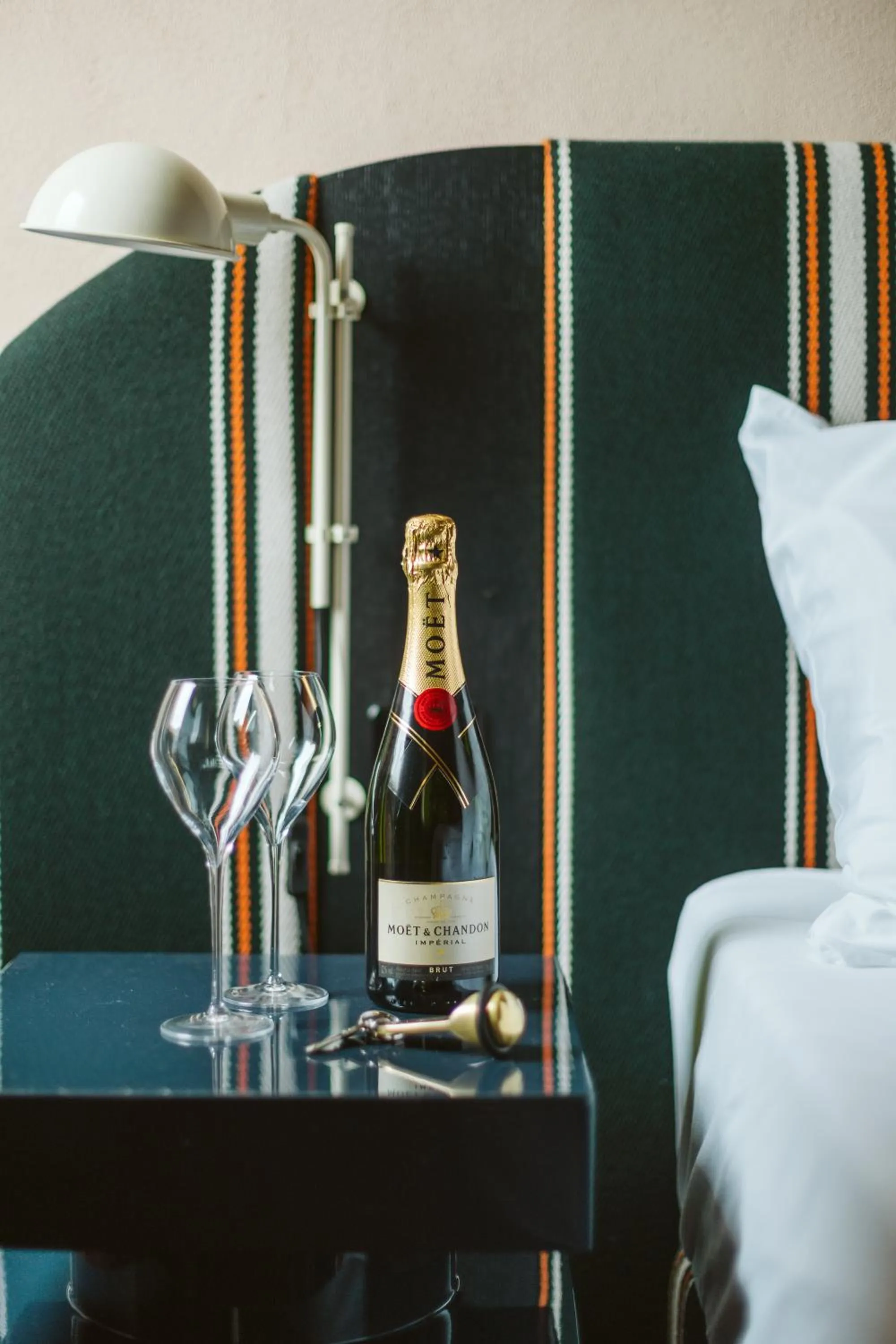 Bed in Boutique Hotel Engadinerhof - A Home for Generations