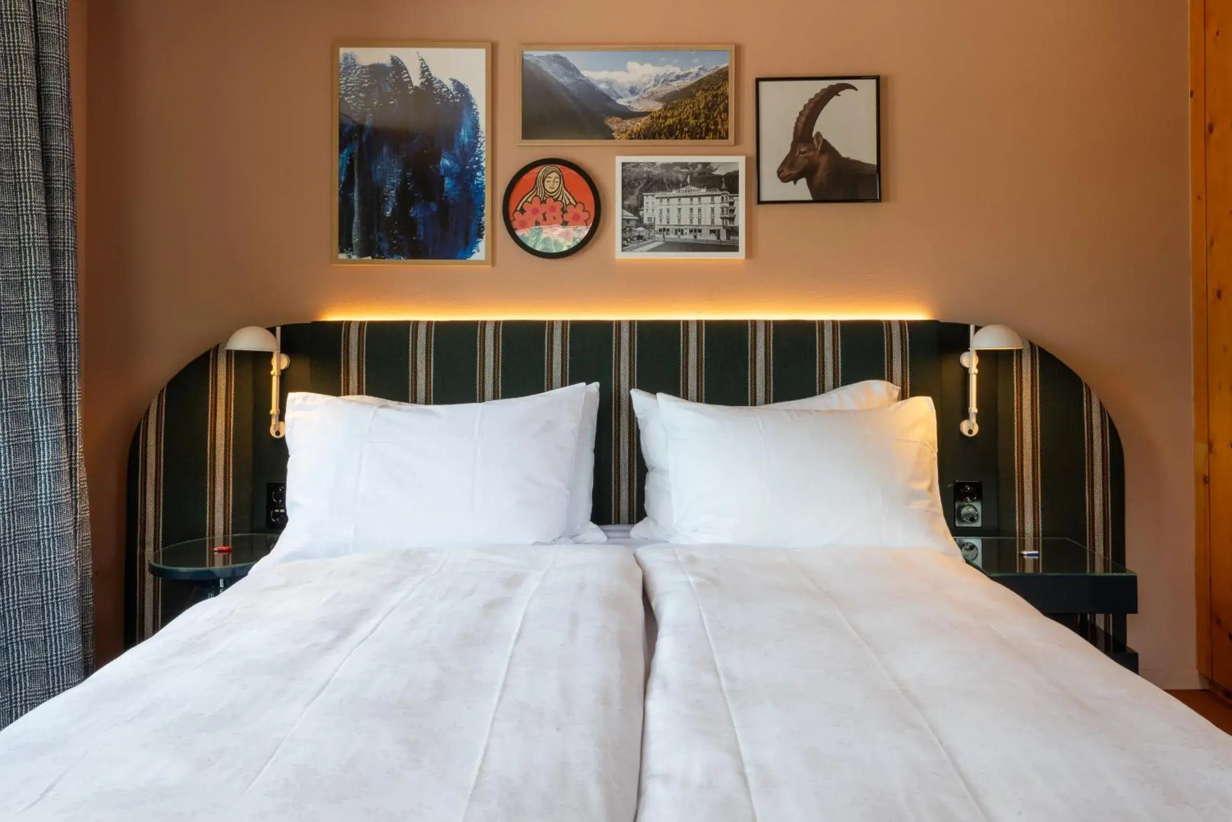 Comfort Room in Boutique Hotel Engadinerhof - A Home for Generations Comfort Room in Boutique Hotel Engadinerhof - A Home for Generations