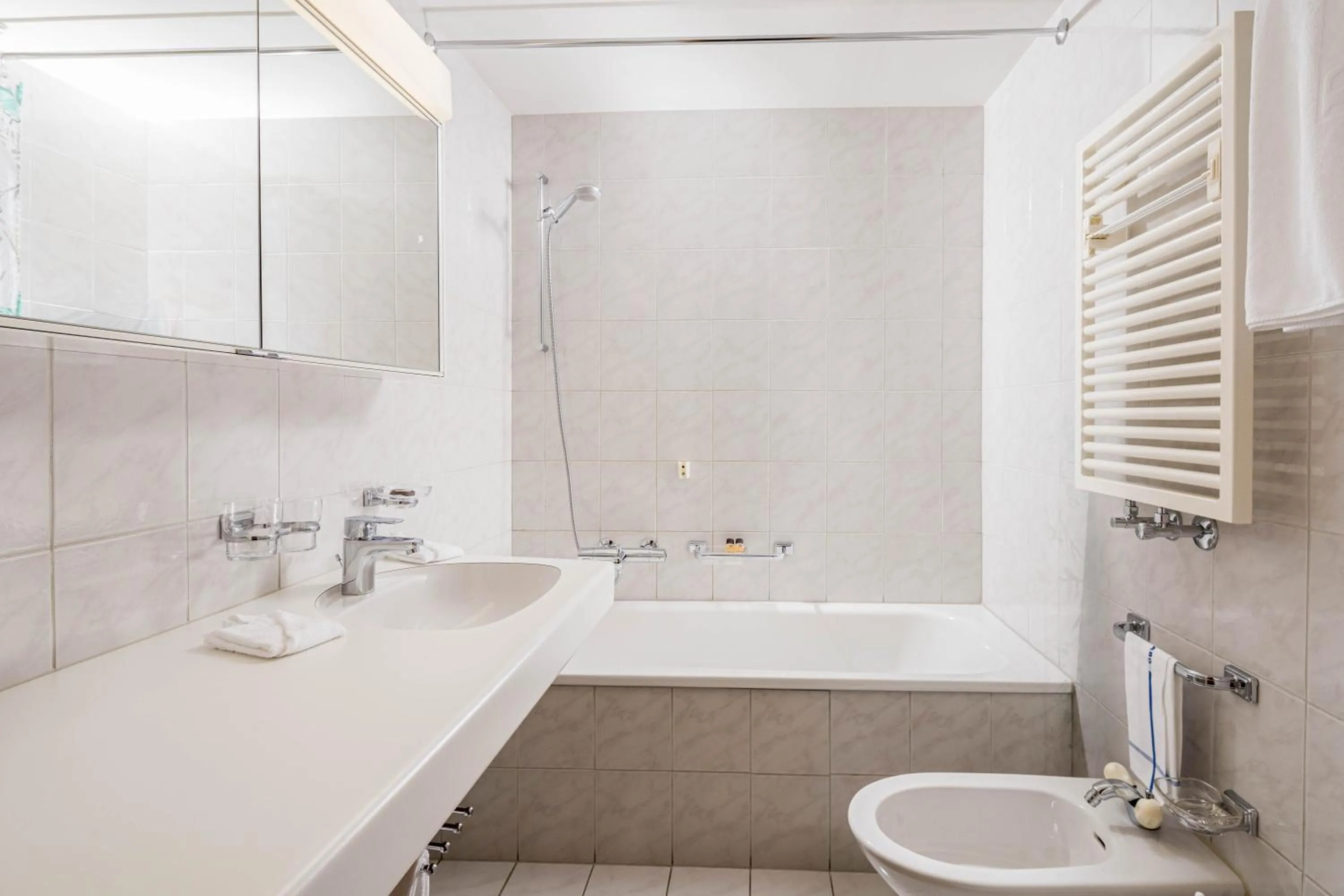 Toilet in Boutique Hotel Engadinerhof - A Home for Generations