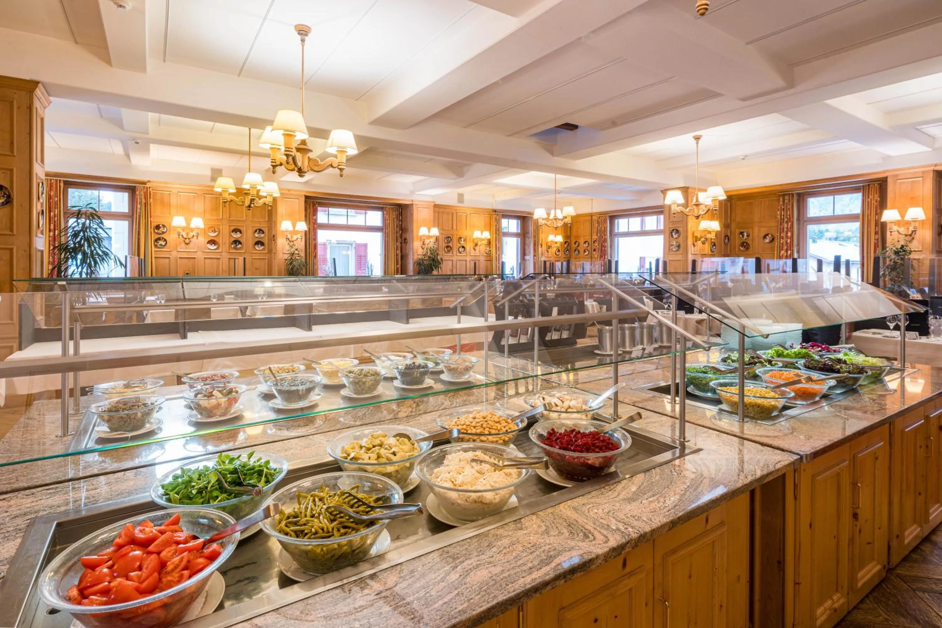 Food and drinks in Boutique Hotel Engadinerhof - A Home for Generations