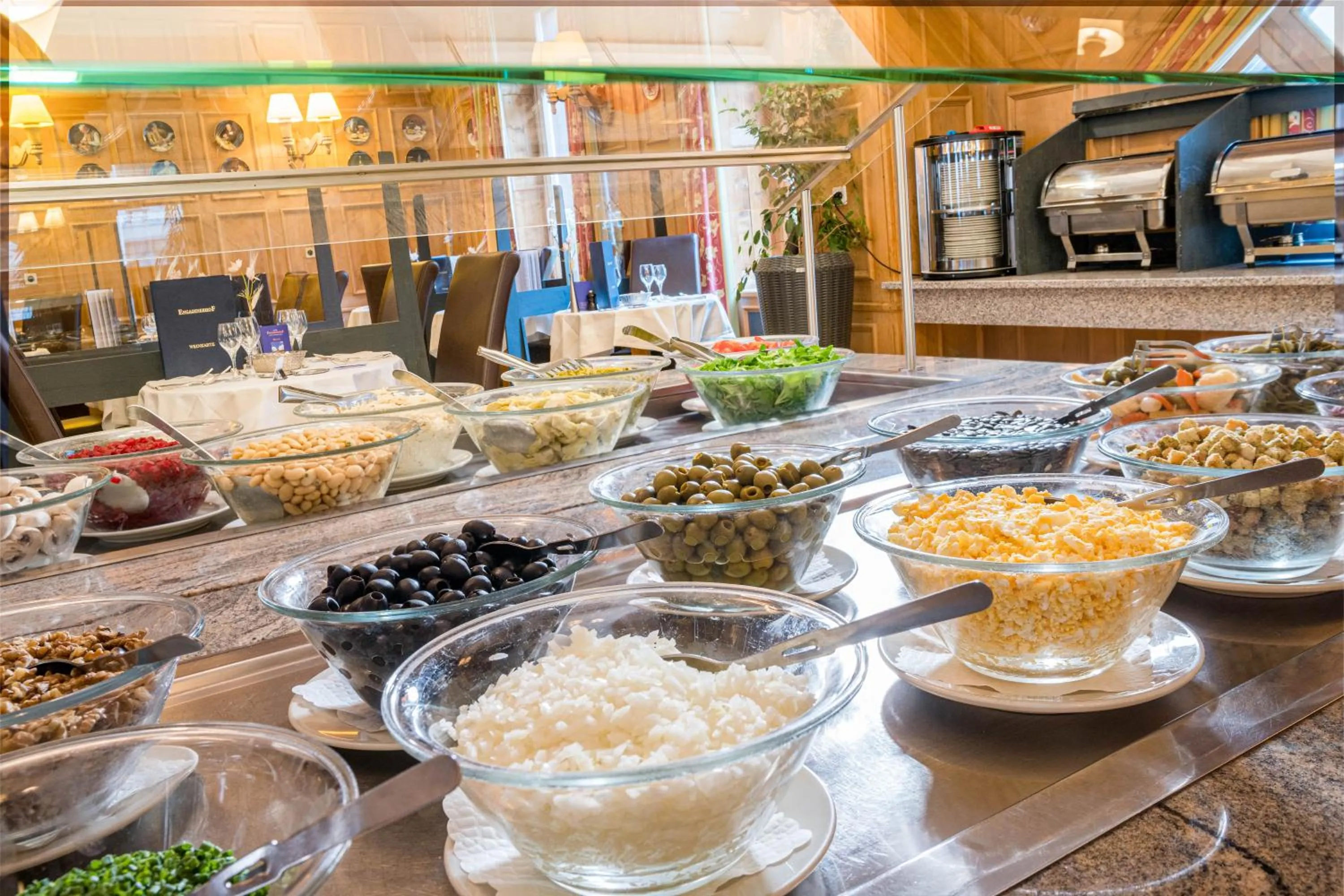 Dinner in Boutique Hotel Engadinerhof - A Home for Generations