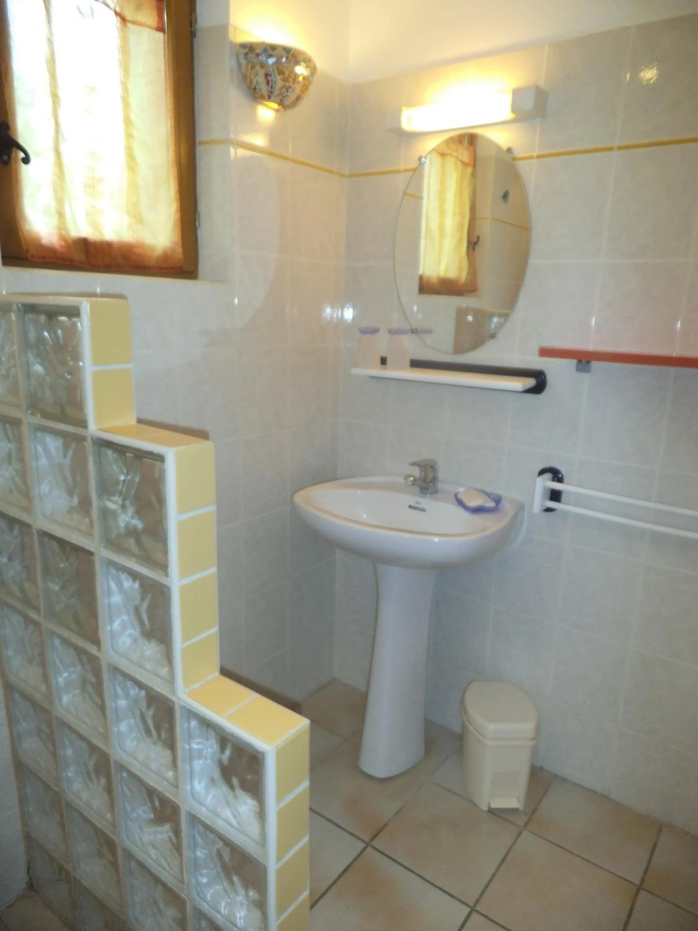 Shower in Le Clos de Carmensac