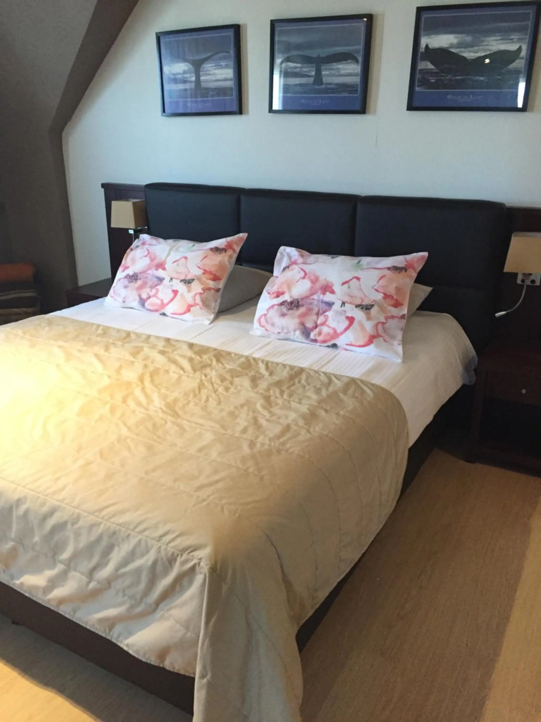 Bed in Hotel Prélude