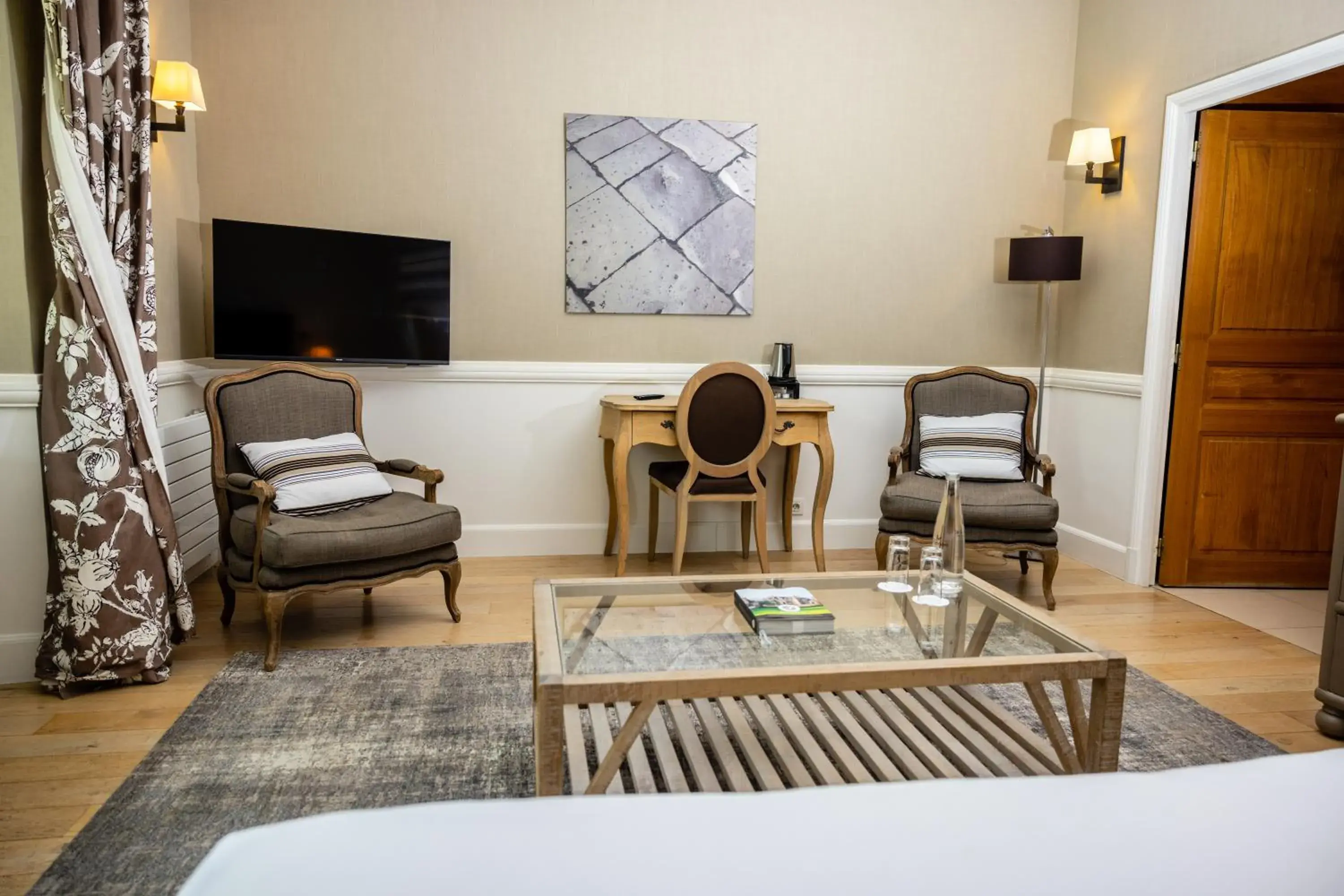 Junior Suite Pavillon in Domaine de la Tortinière Junior Suite Pavillon in Domaine de la Tortinière