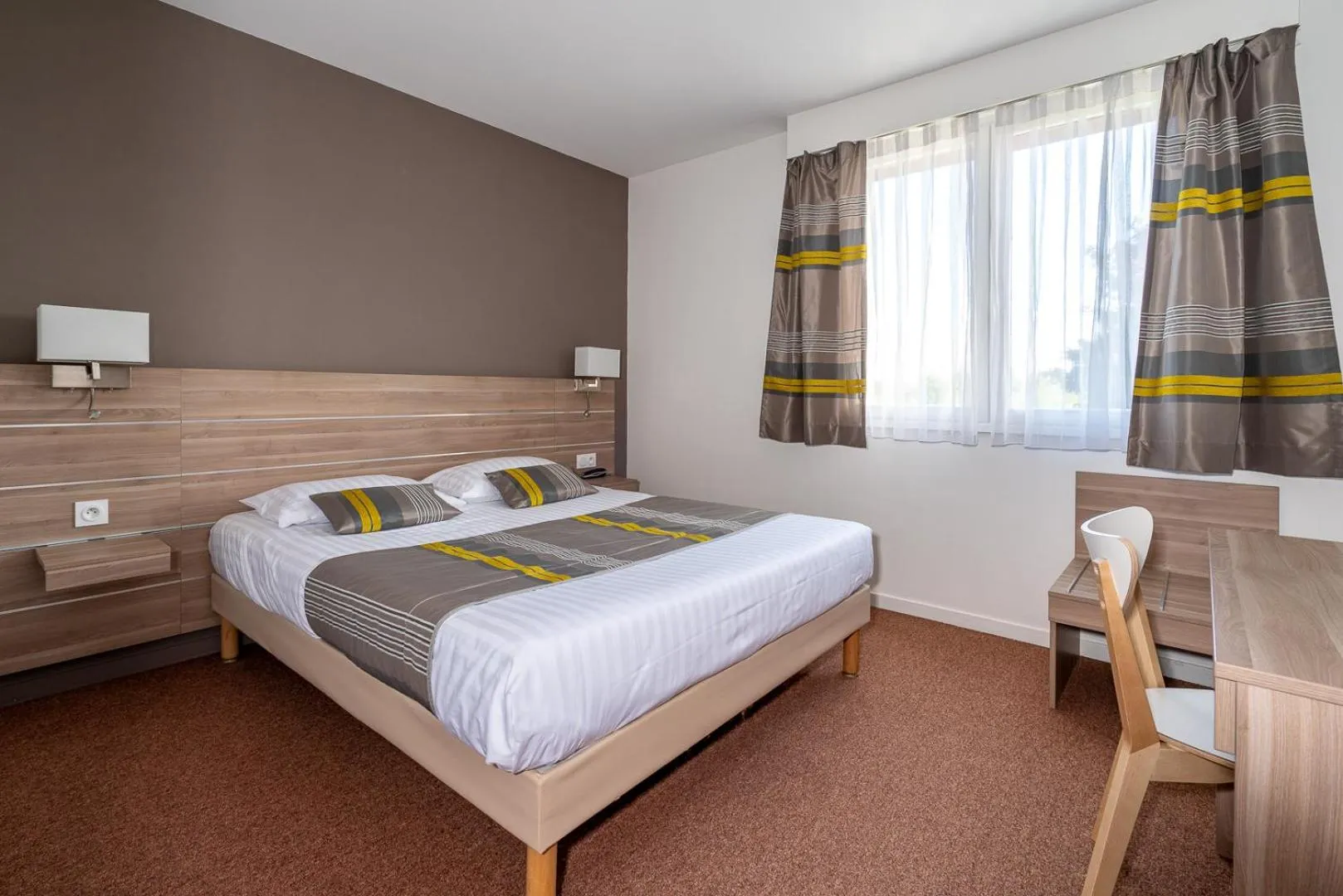 Bedroom in Hôtel Chantepie