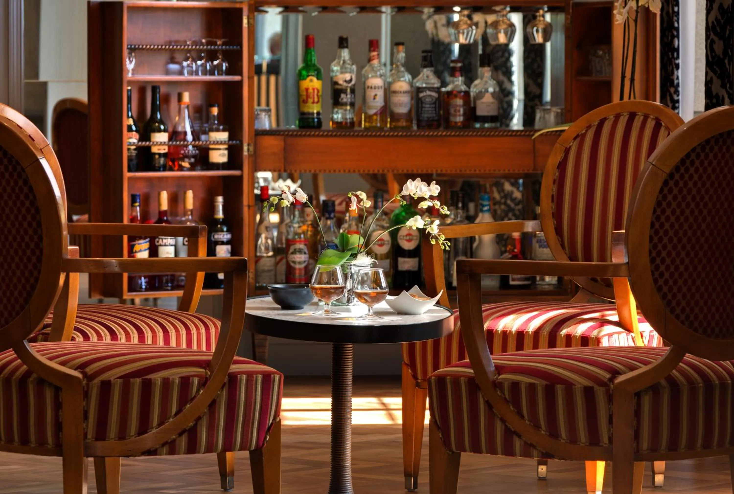 Lounge or bar in Le Manoir Les Minimes