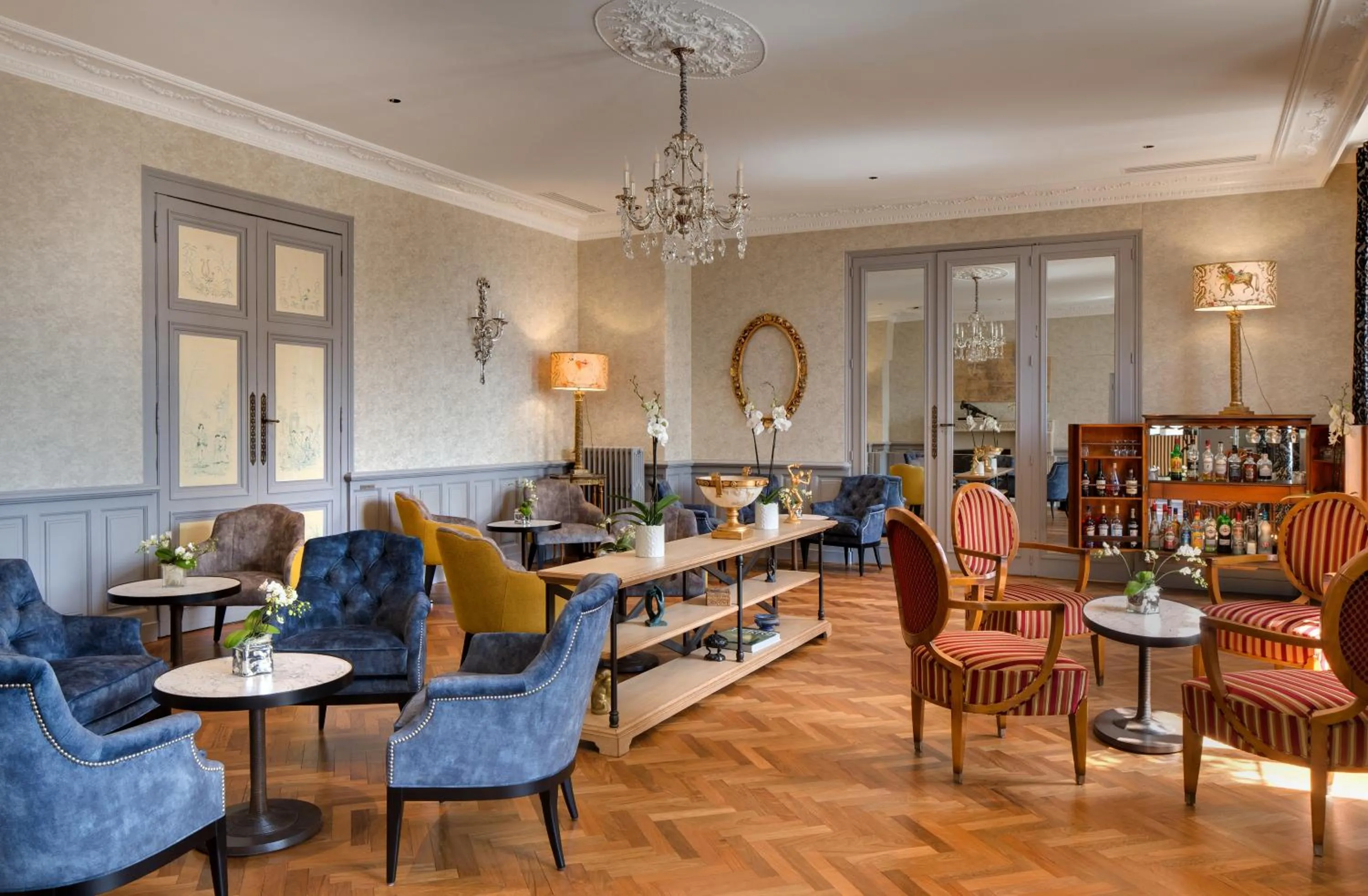 Property building in Le Manoir Les Minimes