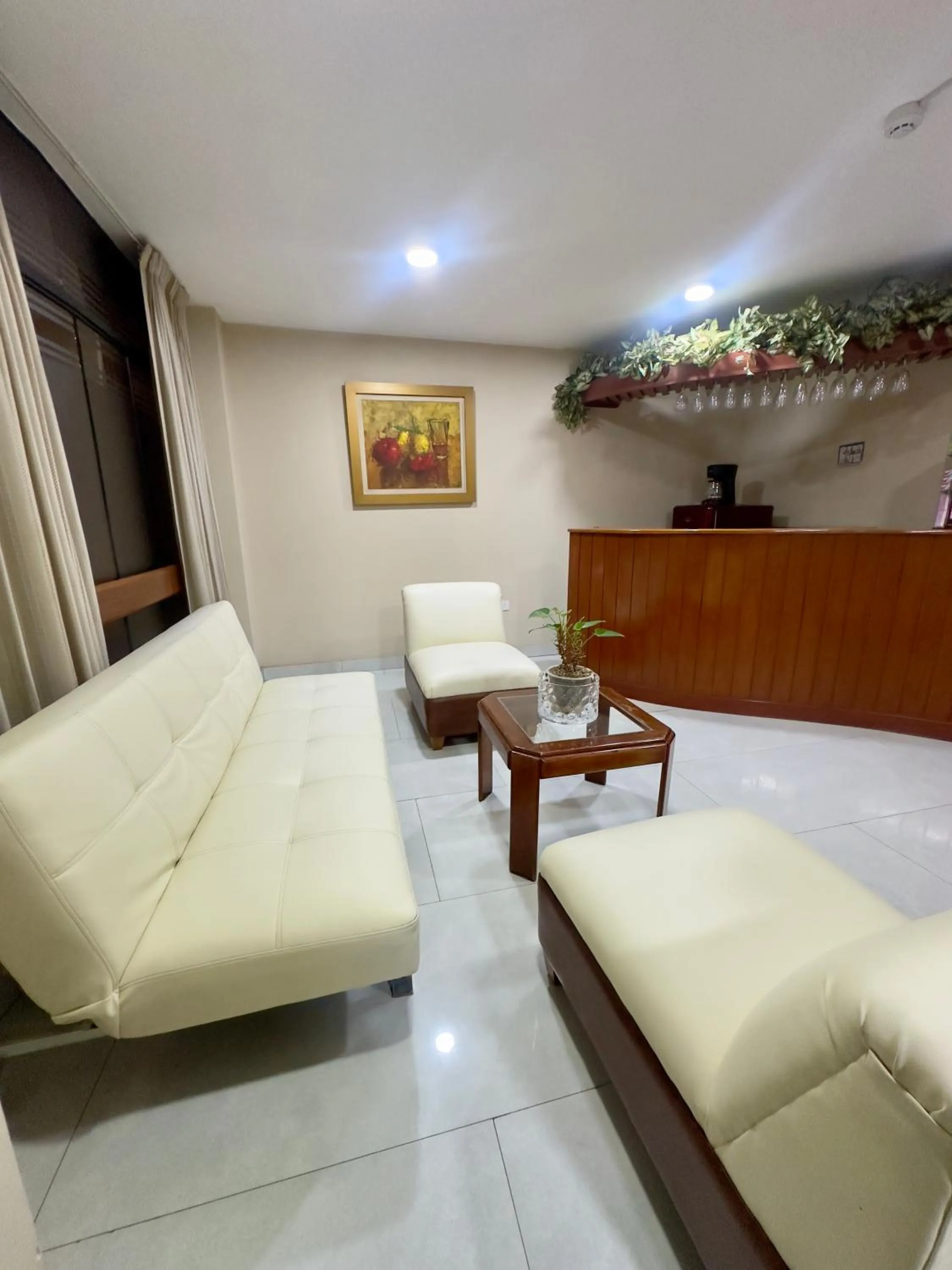 Living room in Hotel Asturias Inn