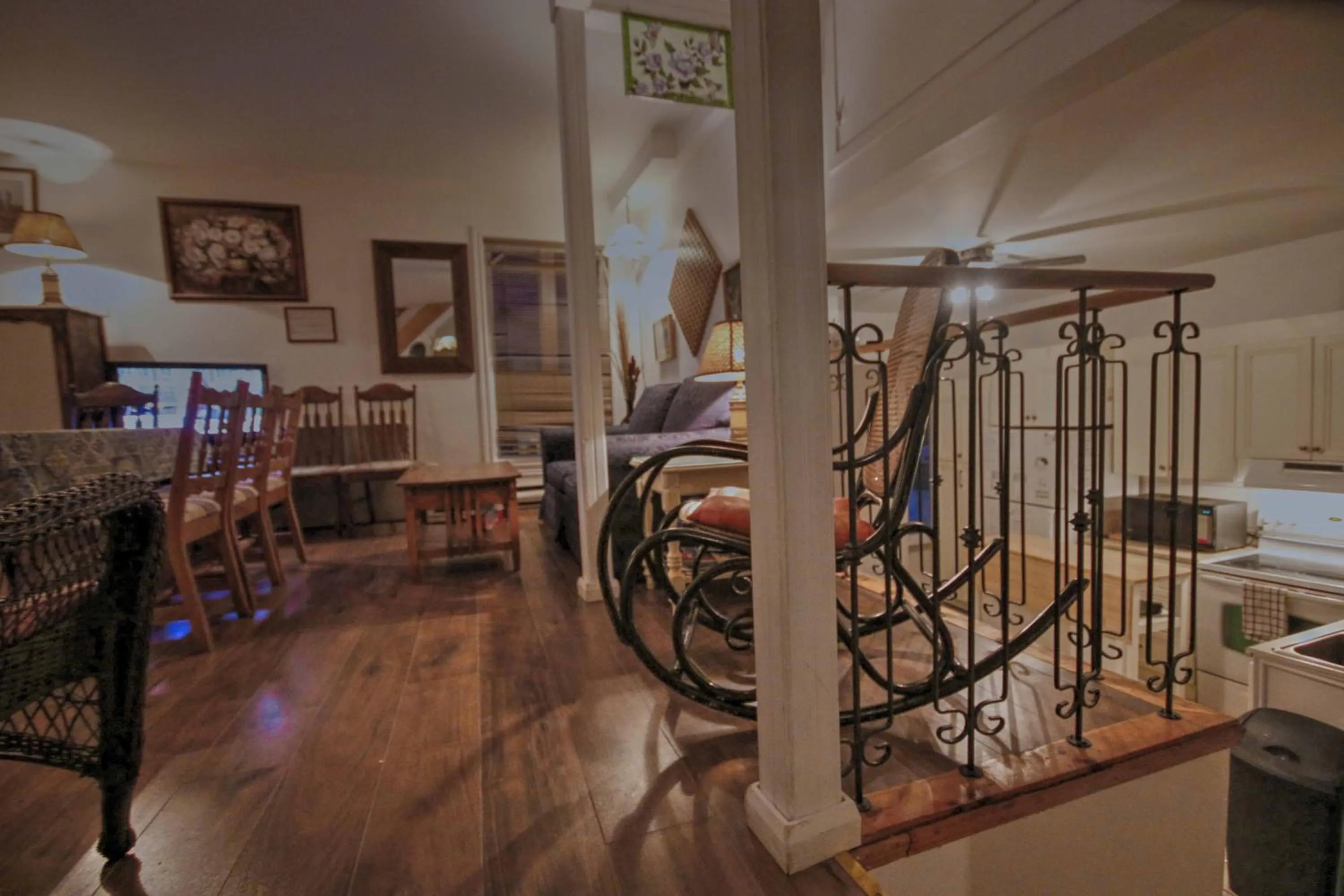 Living room, Bed in Vieille Maison Rustique Espace Intéressant