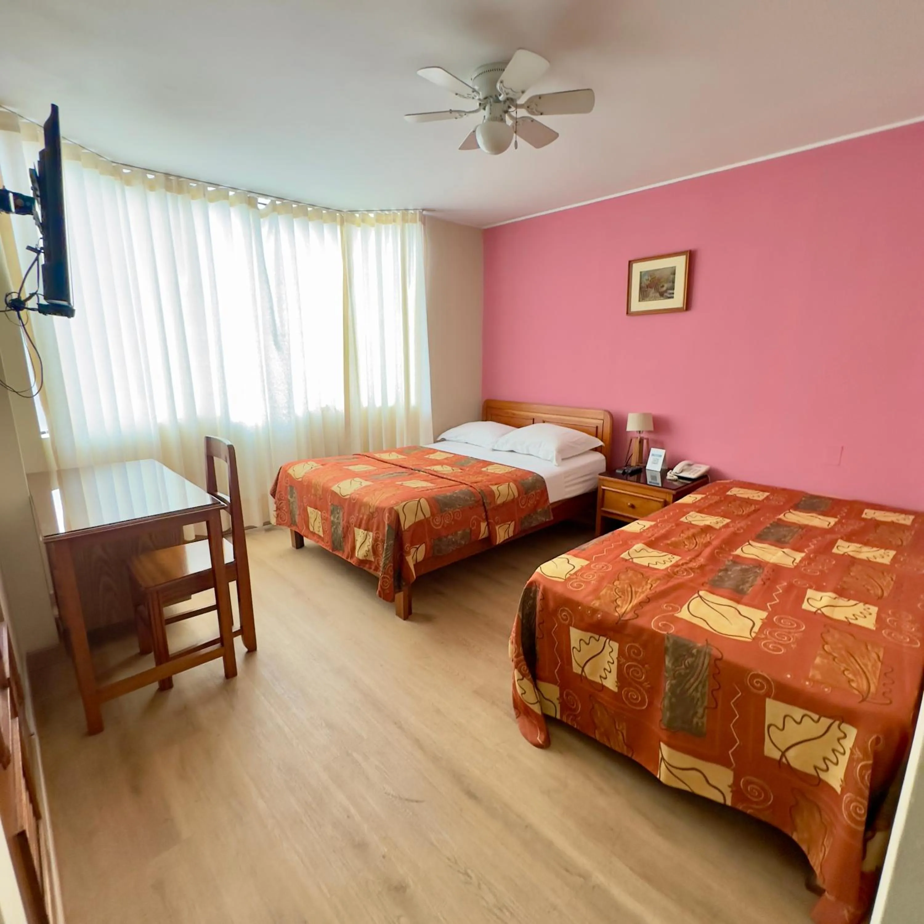 Bedroom, Bed in Hotel La Molina