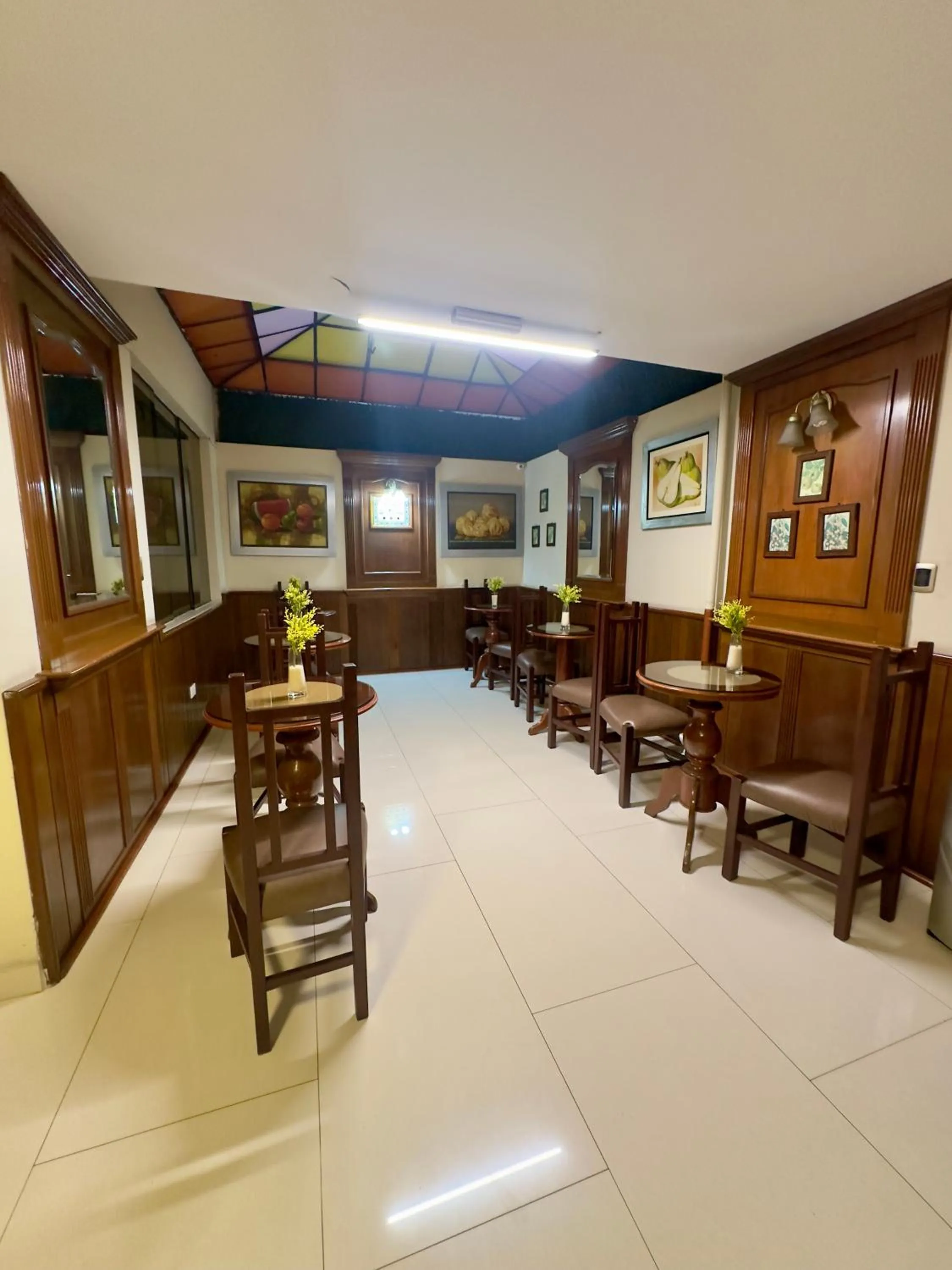 Restaurant/places to eat in Hotel La Molina