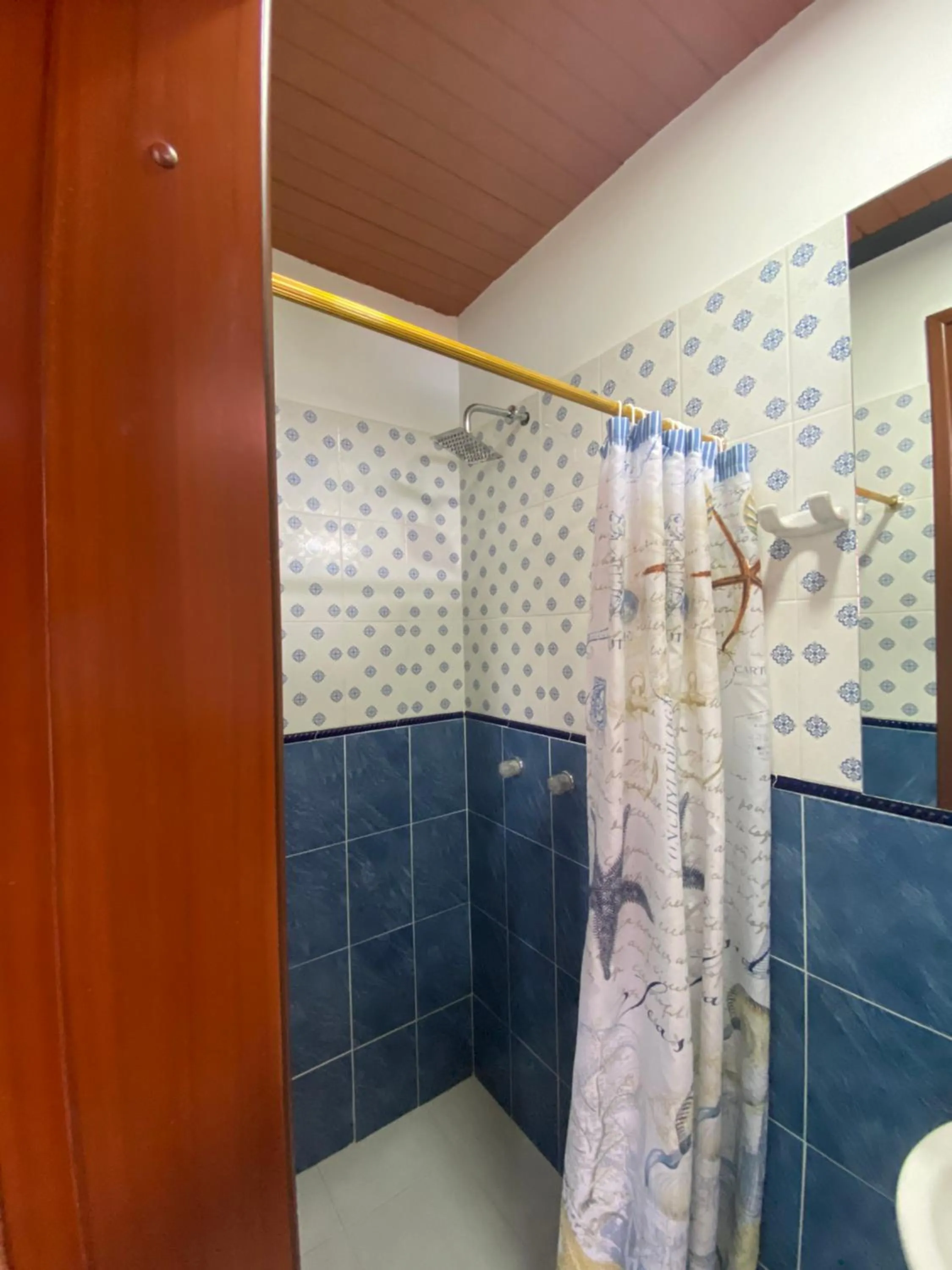 Double Room with Mountain View - single occupancy in Havana Dance School & Hostel