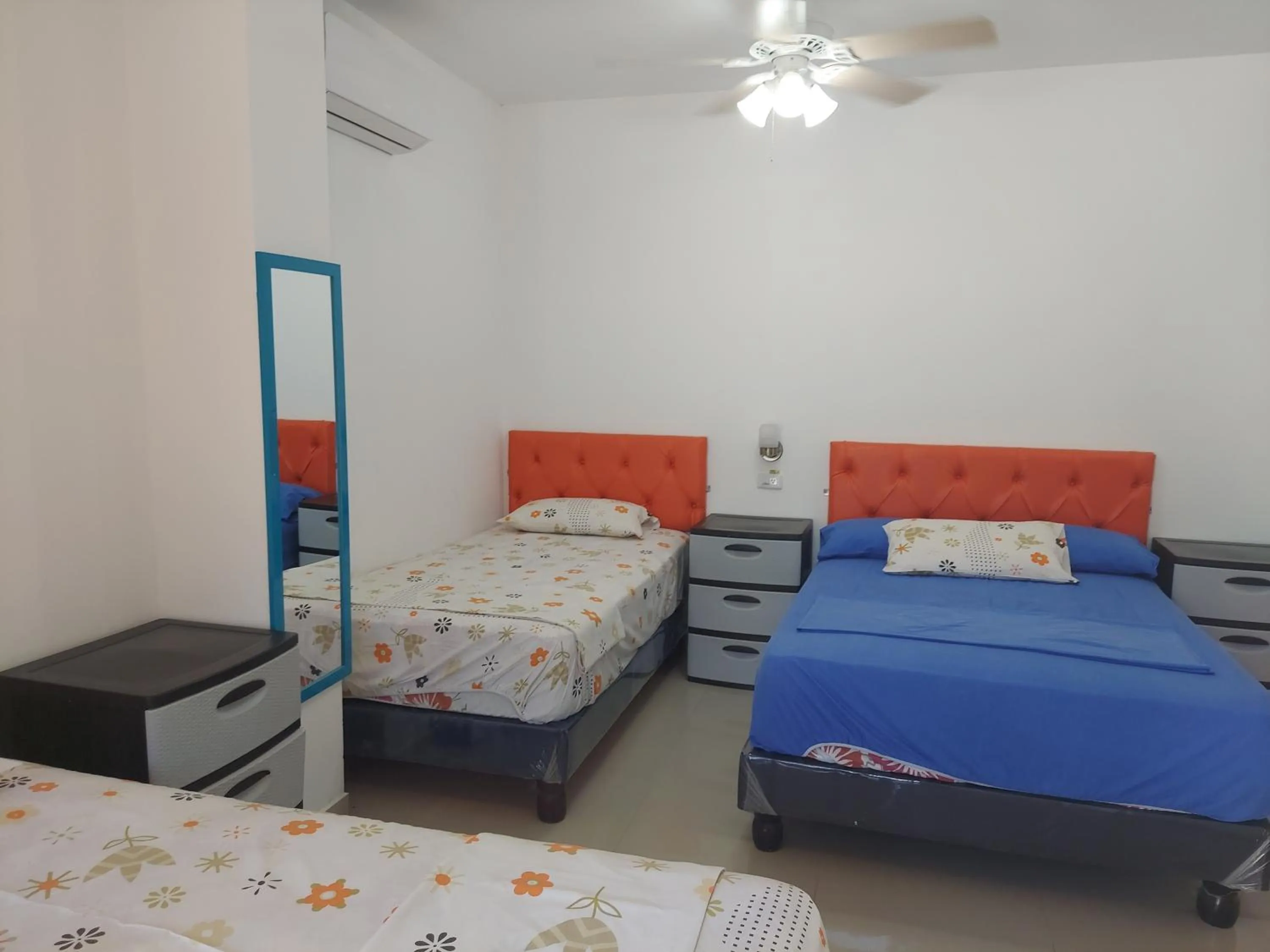 Photo of the whole room, Bed in Hotel Almond Beach