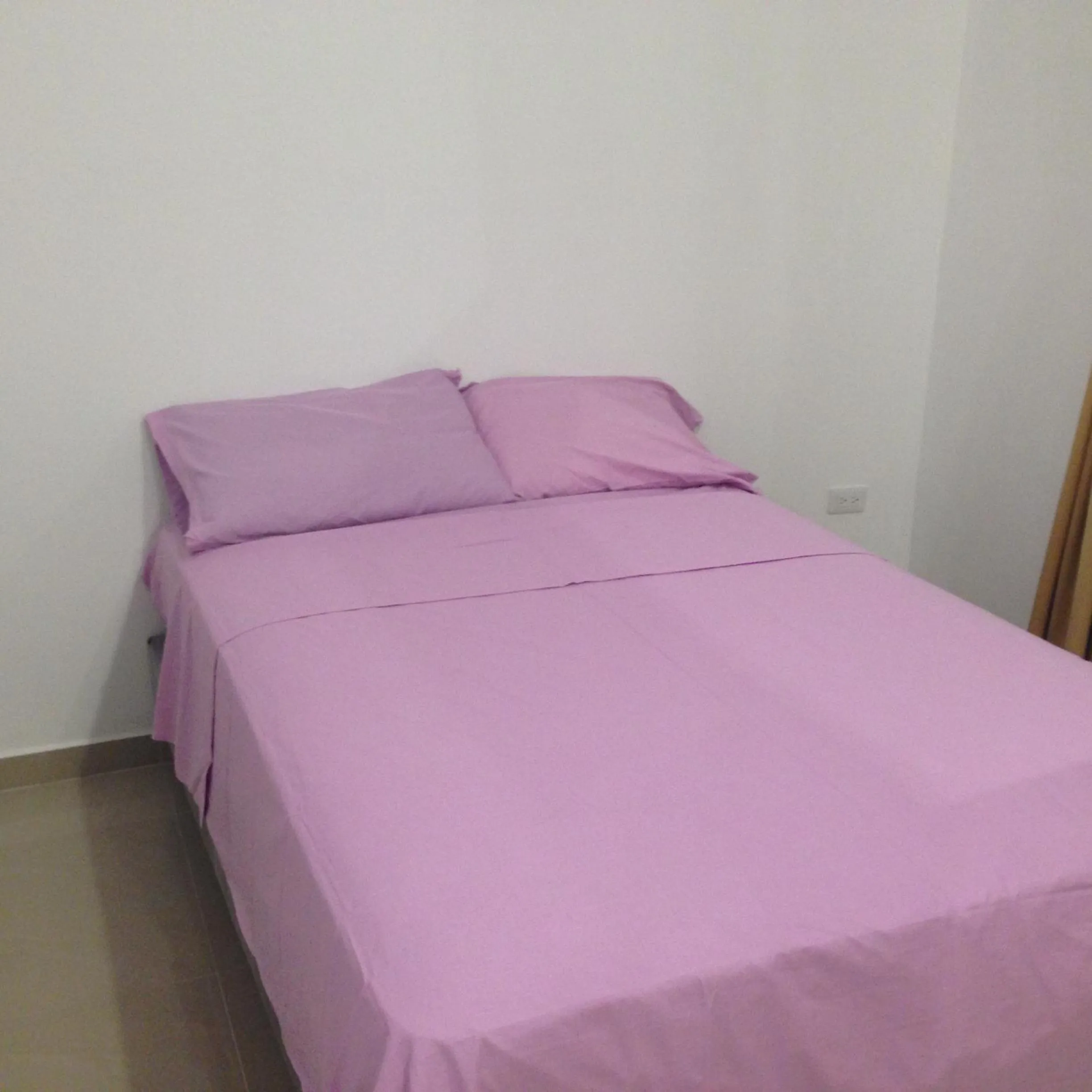 Food and drinks, Bed in Hotel Almond Beach