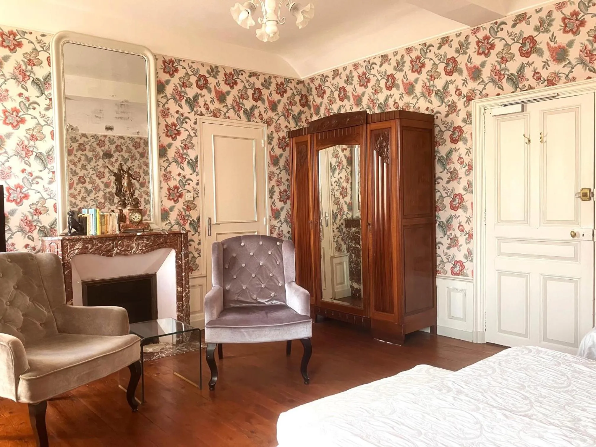 Bed in Hôtel Diderot