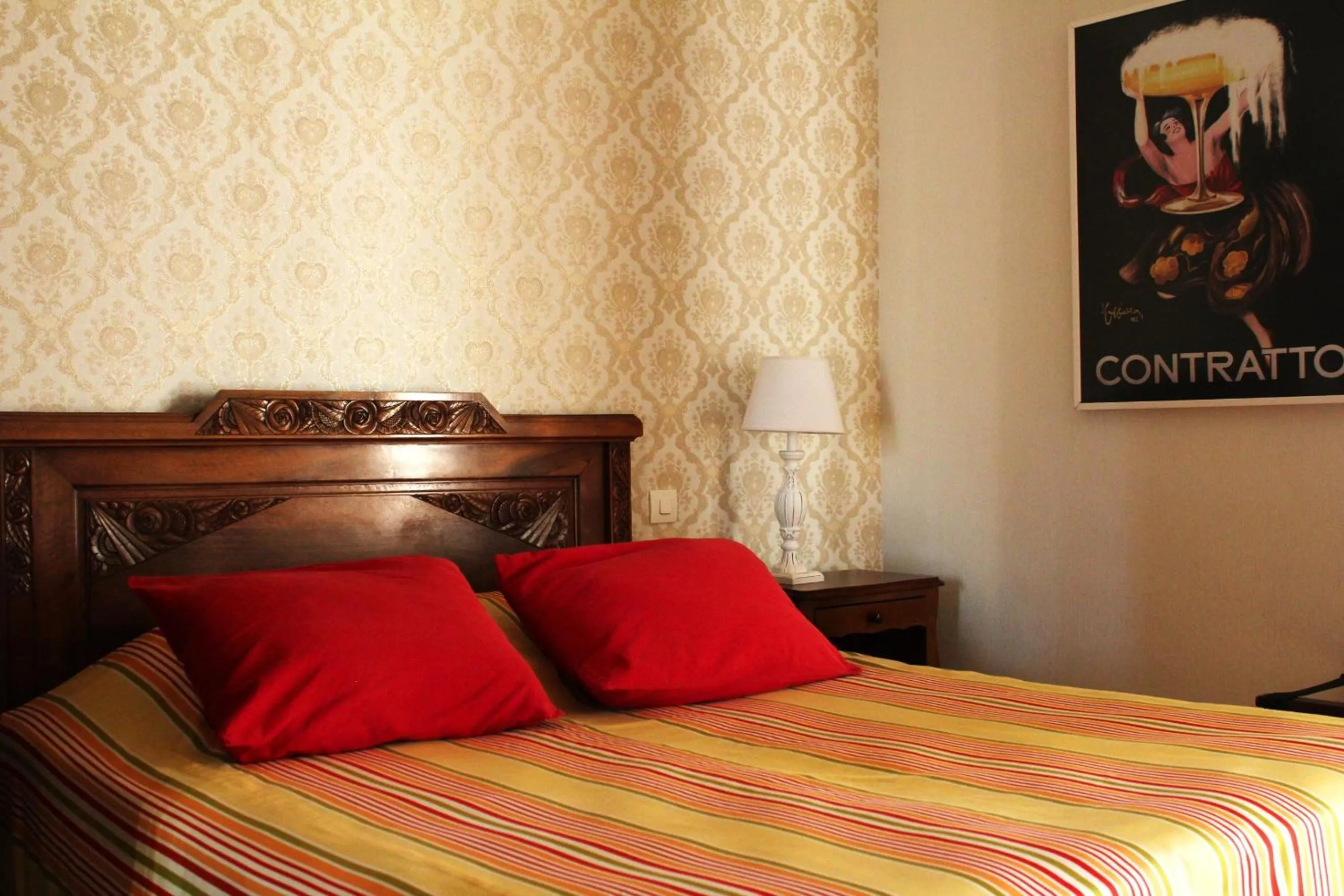 Bed in Hôtel Diderot