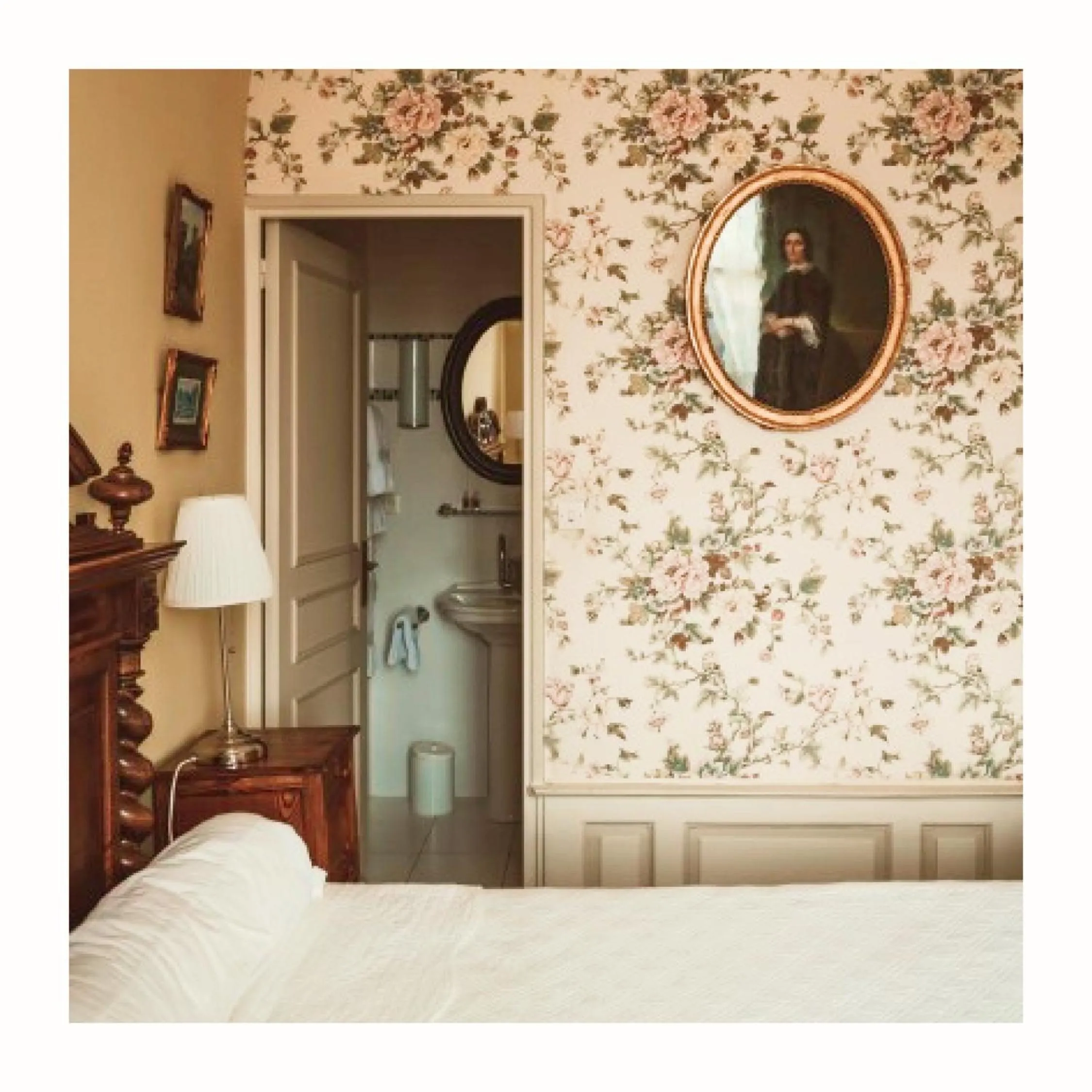 Bed in Hôtel Diderot