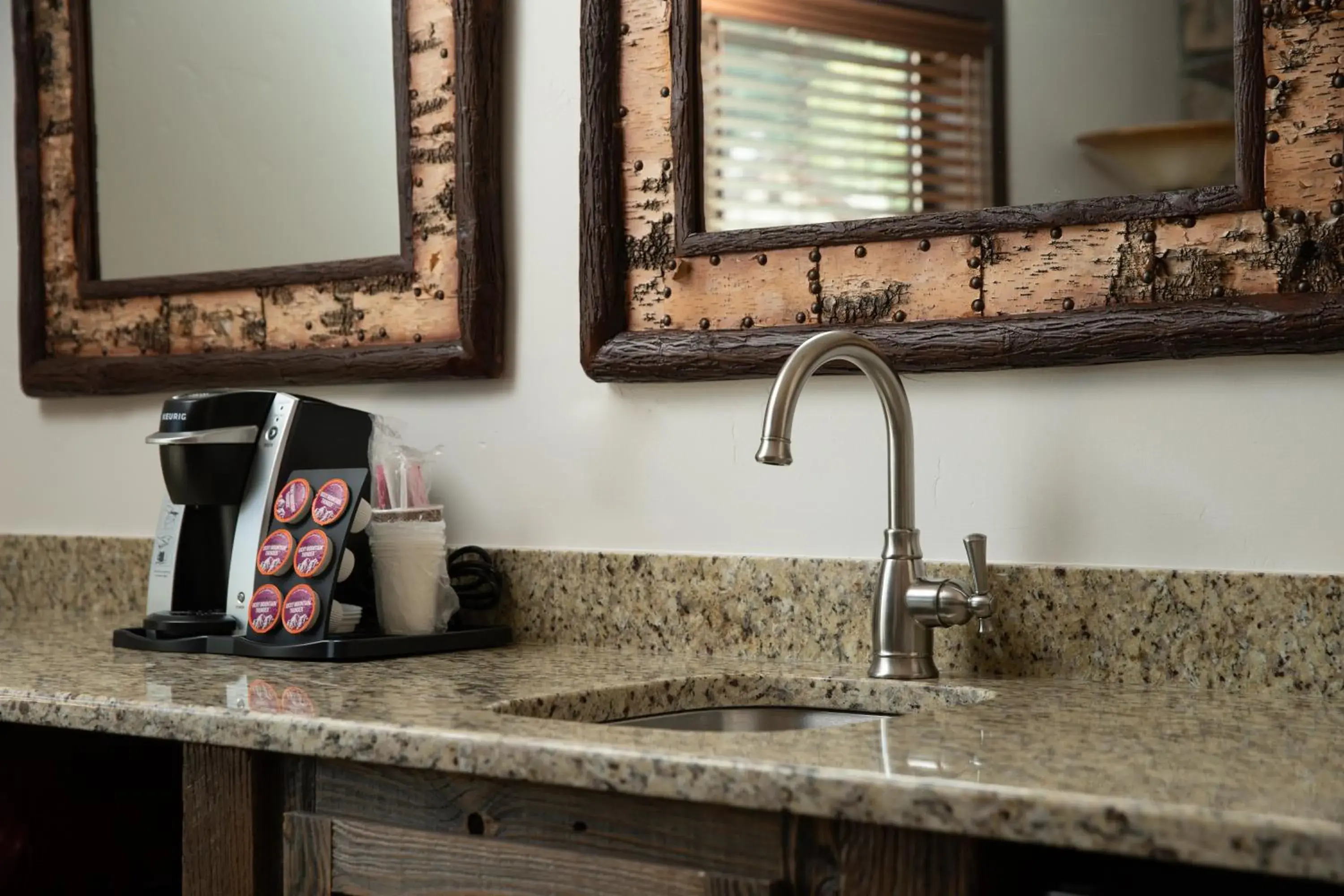 Coffee/tea facilities in The Landing at Estes Park Coffee/tea facilities in The Landing at Estes Park