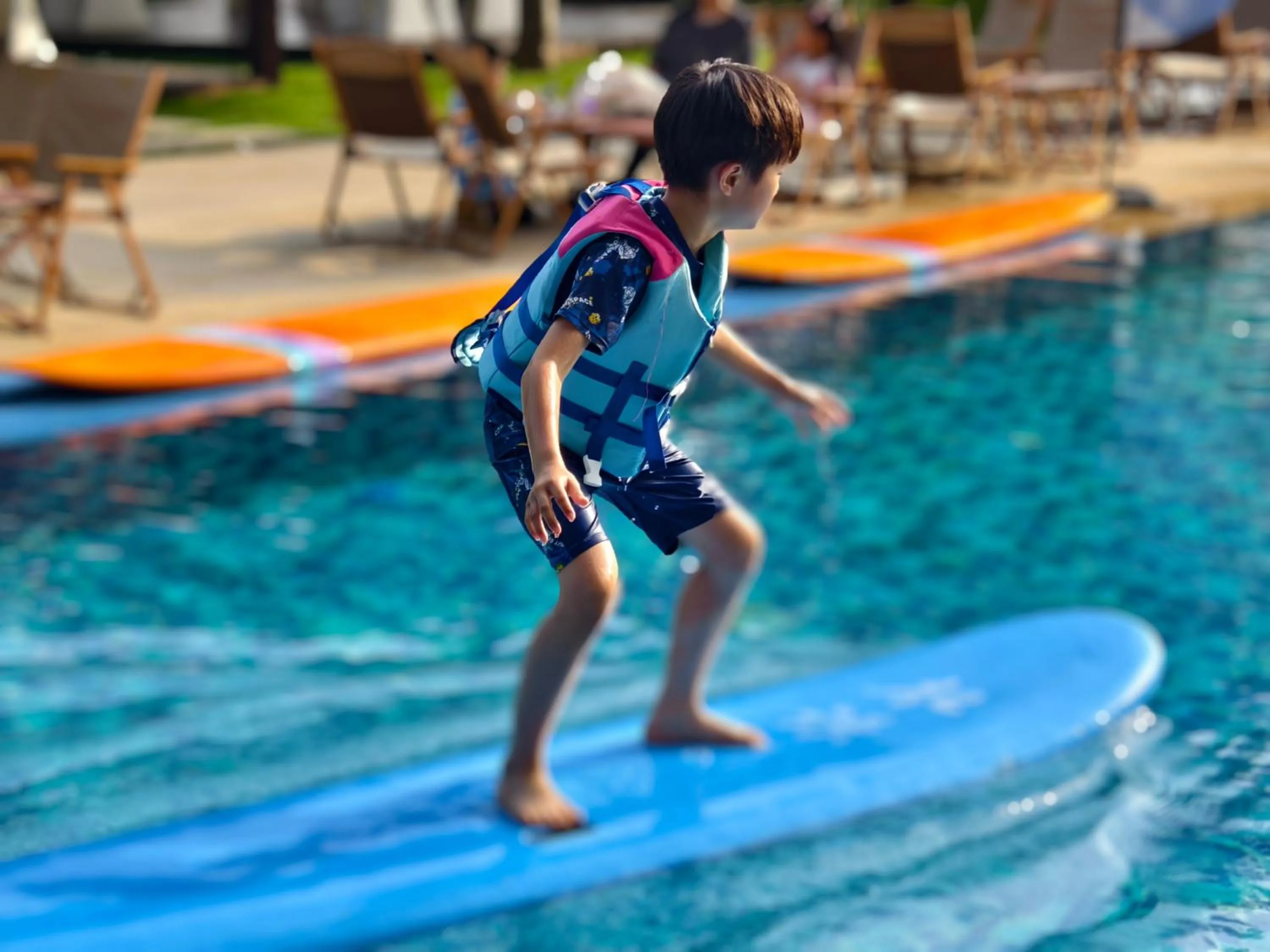 Swimming pool in The Mangrovetree Sanya Resort