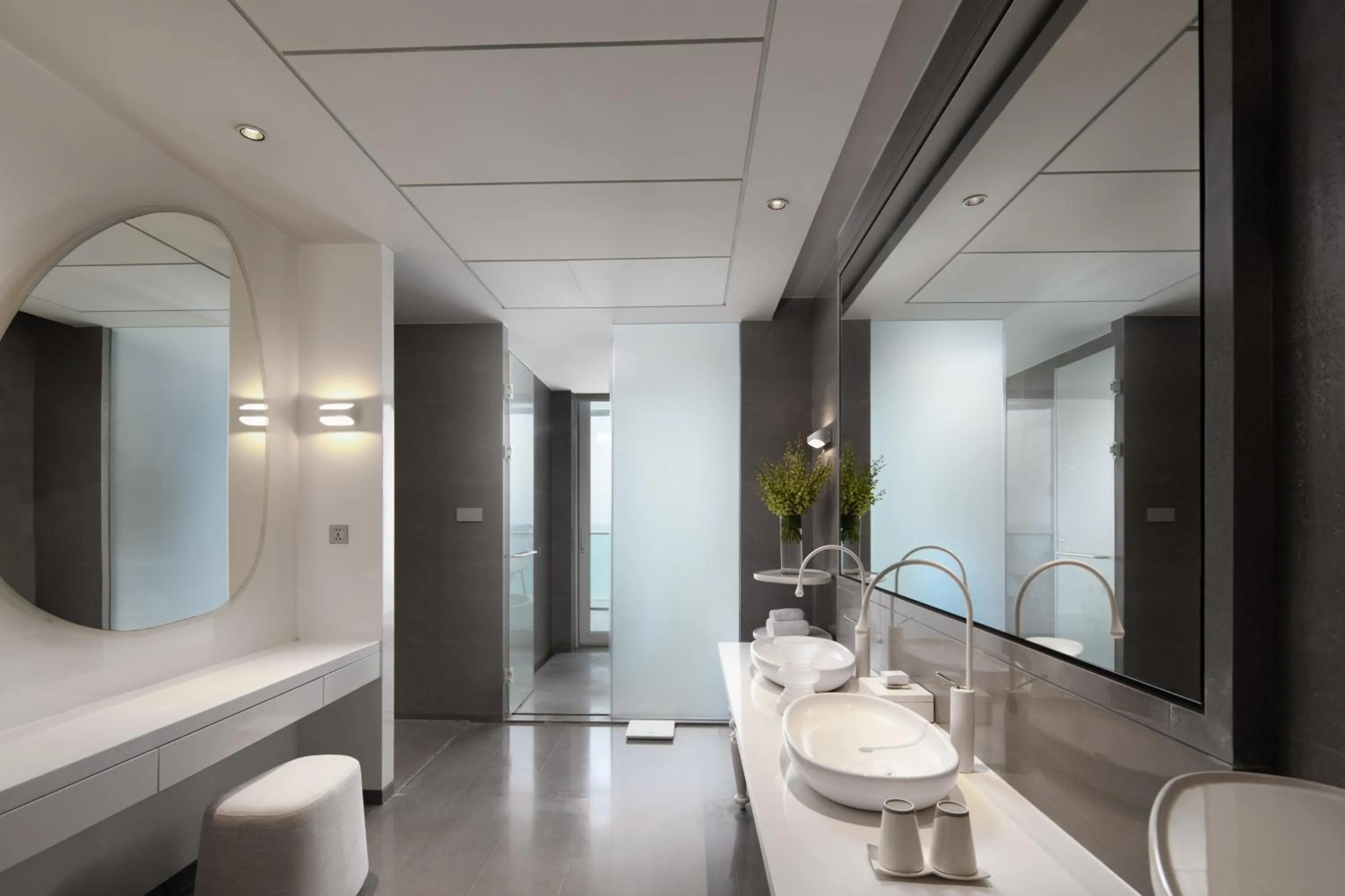 Shower in The Mangrovetree Sanya Resort