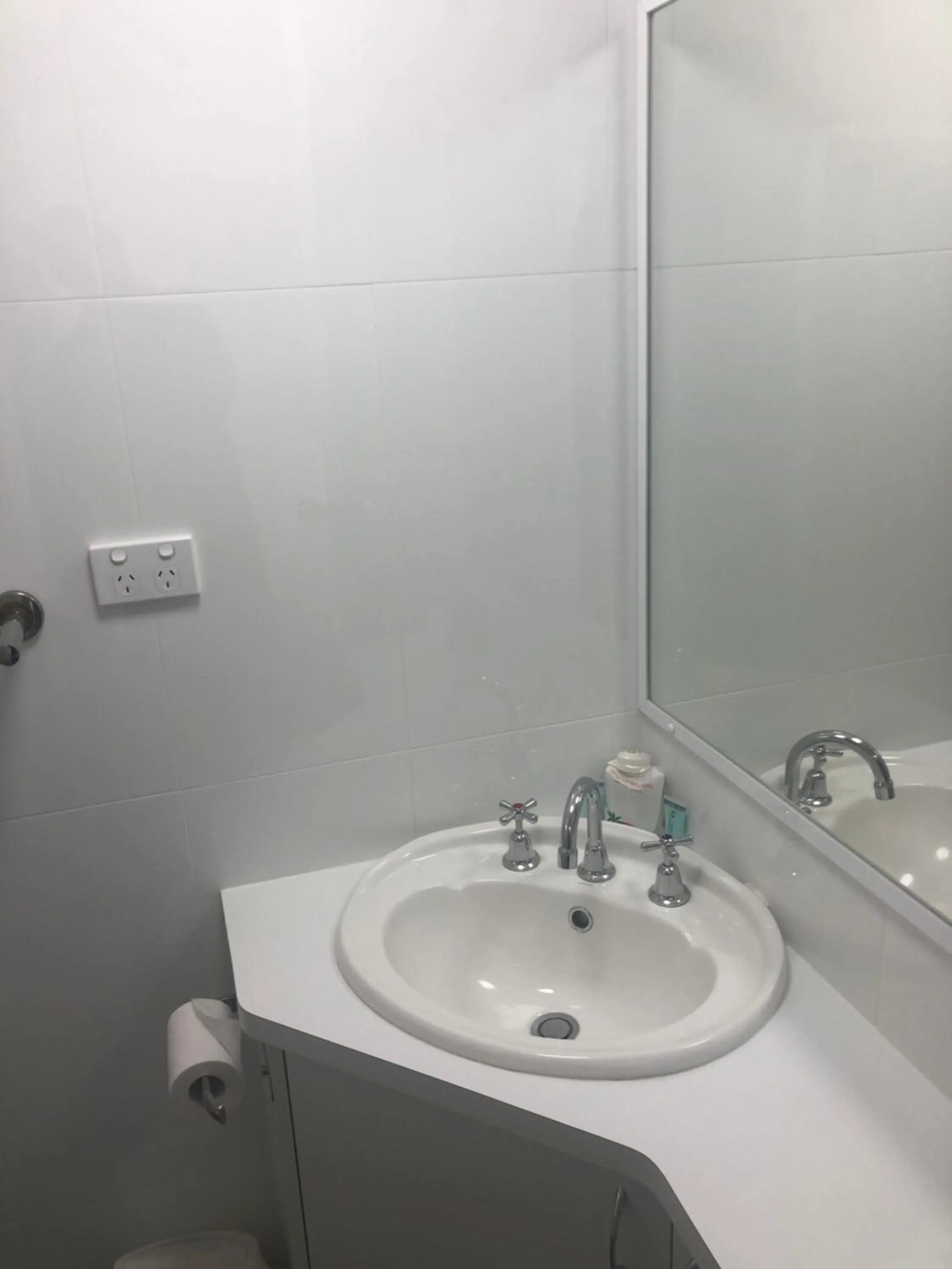 Bathroom in Bribie Waterways Motel