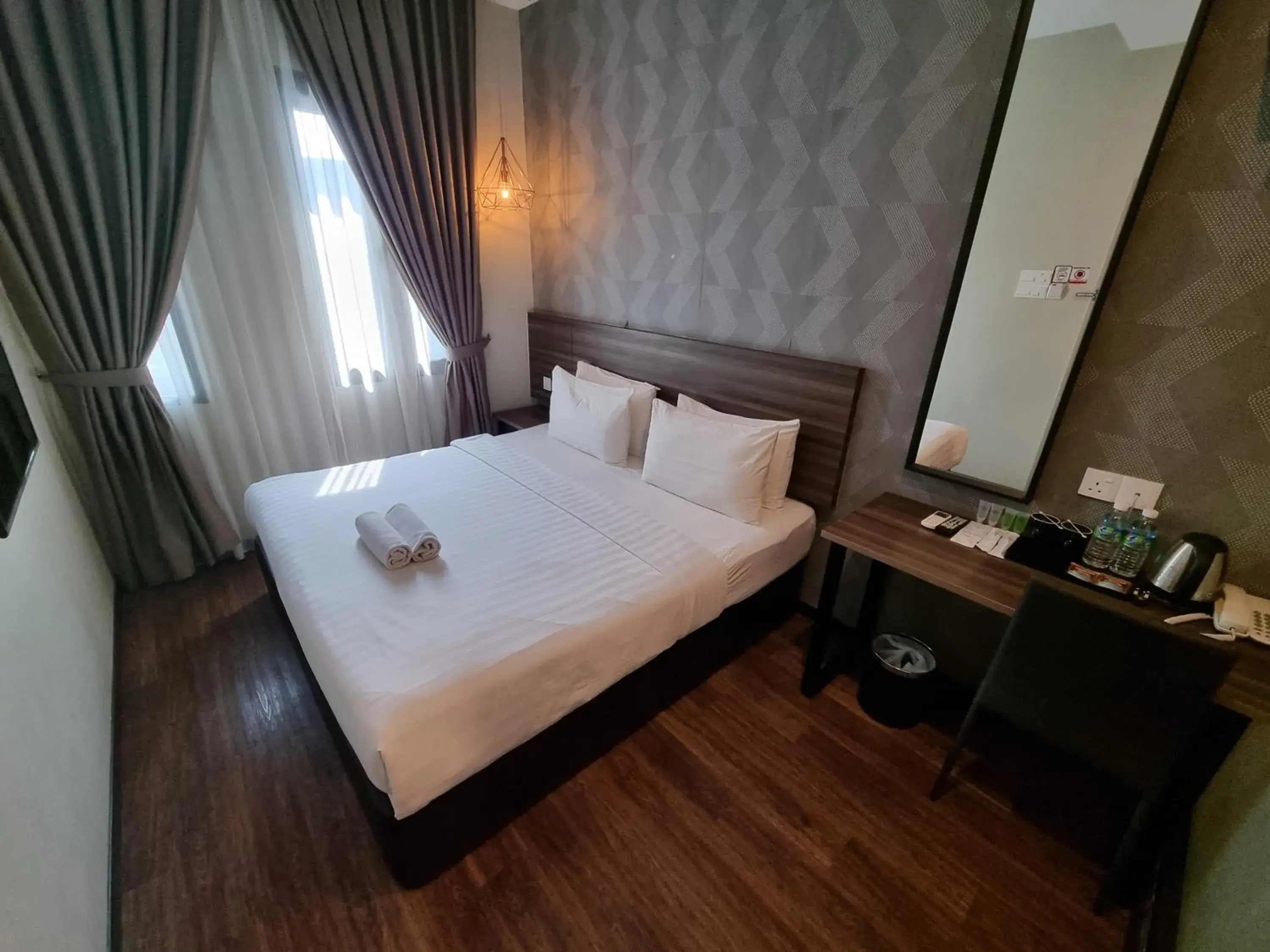 Bedroom, Bed in The Square Hotel Bedroom, Bed in The Square Hotel