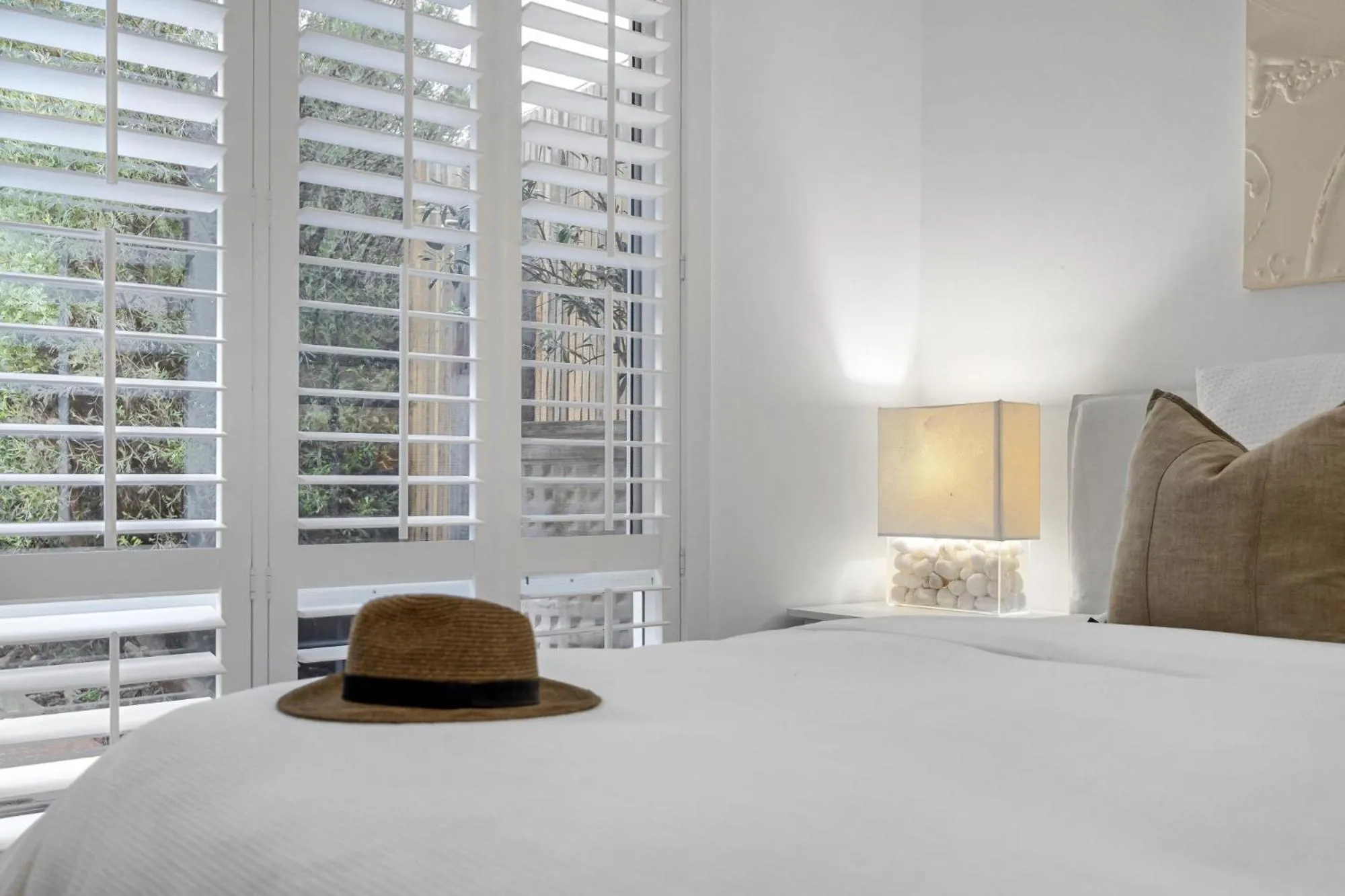 Bed in Capella Villa No. 3 - Luxurious beachside style