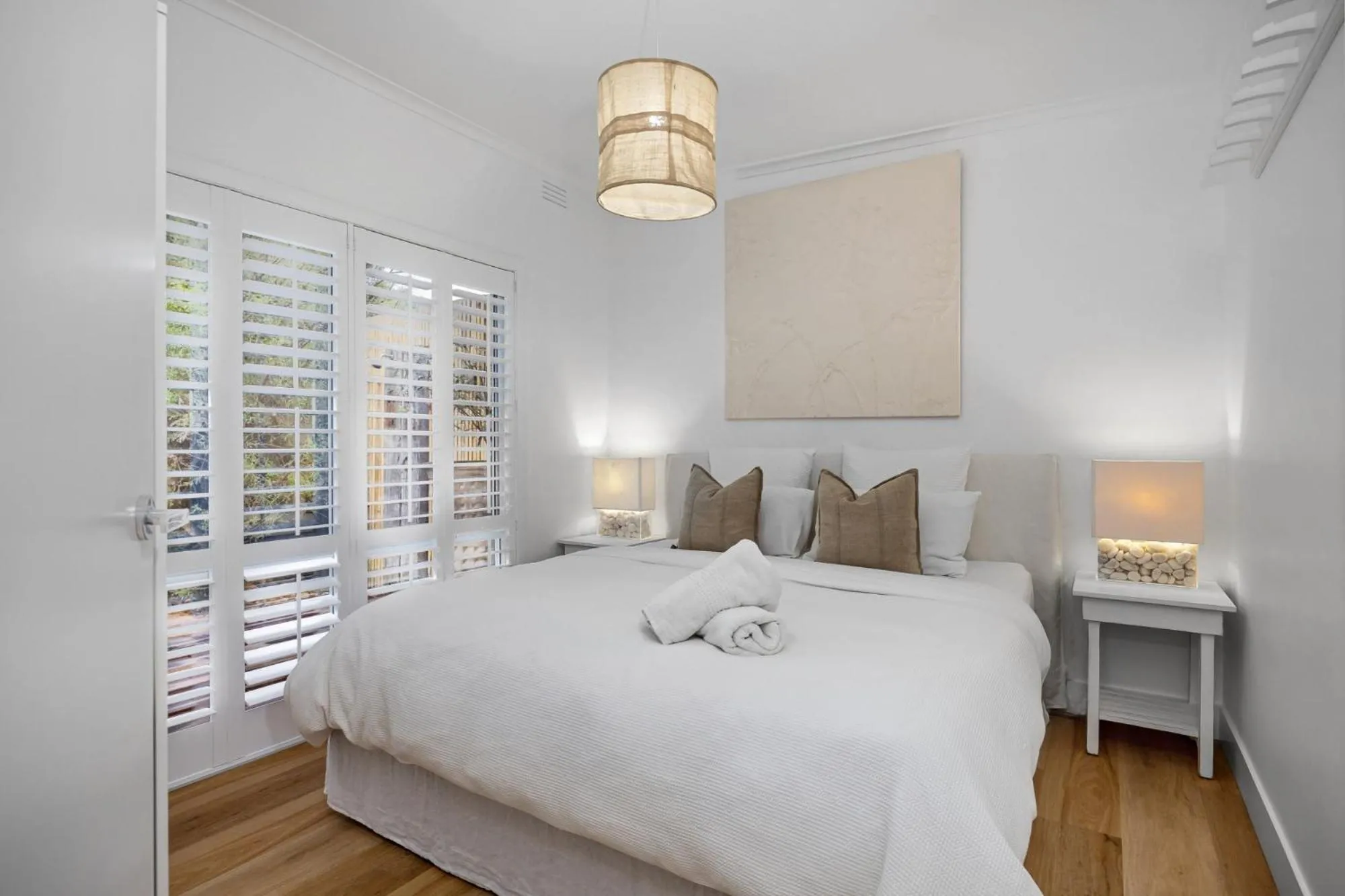 Bed in Capella Villa No. 3 - Luxurious beachside style
