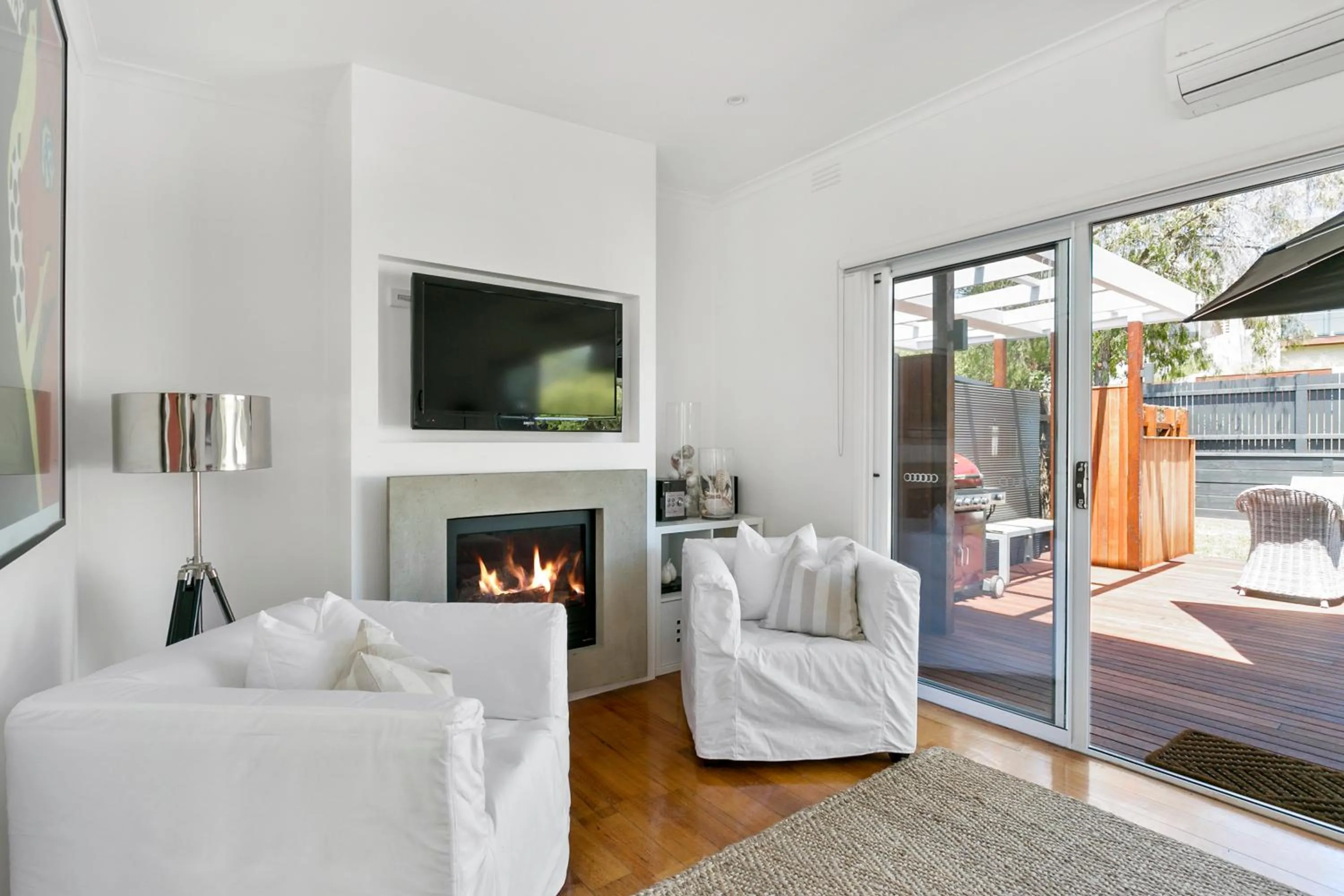 Living room in Capella Villa No. 3 - Luxurious beachside style