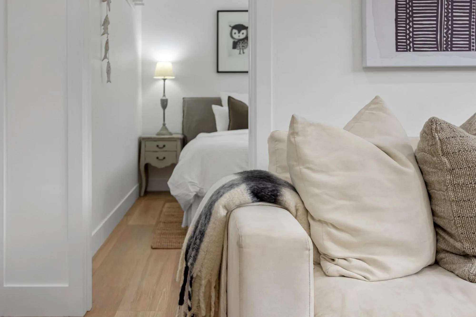 Bed in Capella Villa No. 3 - Luxurious beachside style