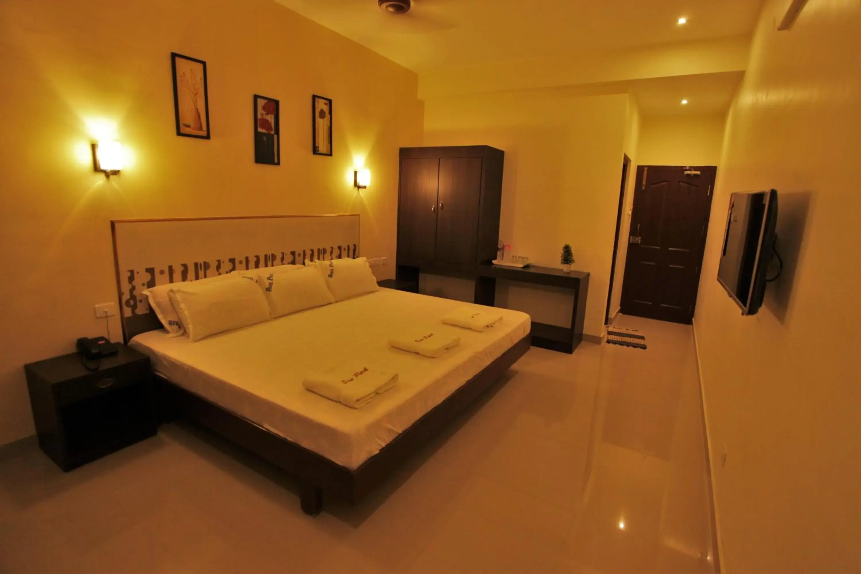 Photo of the whole room, Bed in Hotel Sun Park Photo of the whole room, Bed in Hotel Sun Park