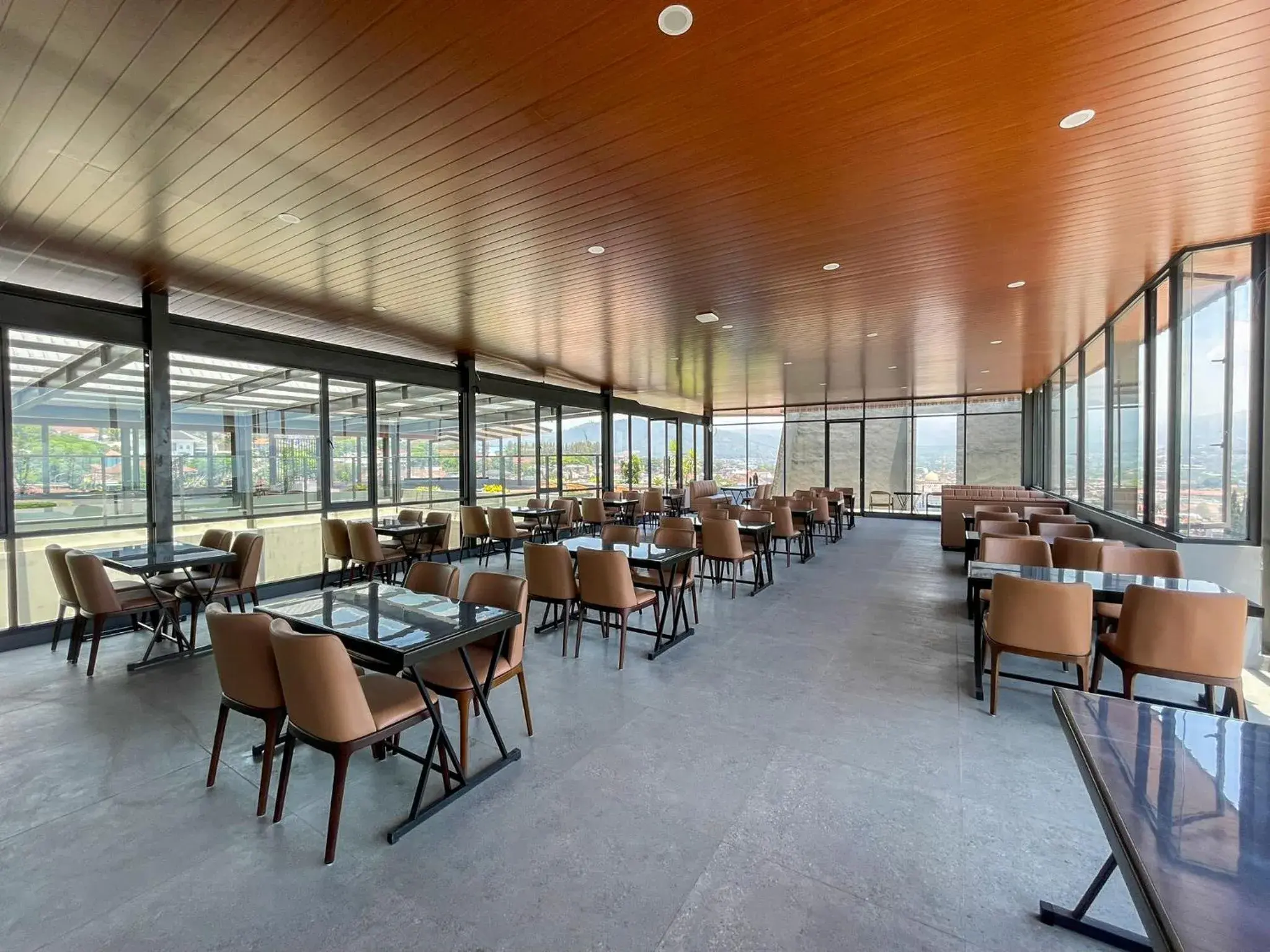 Restaurant/places to eat in Samara Resort Restaurant/places to eat in Samara Resort