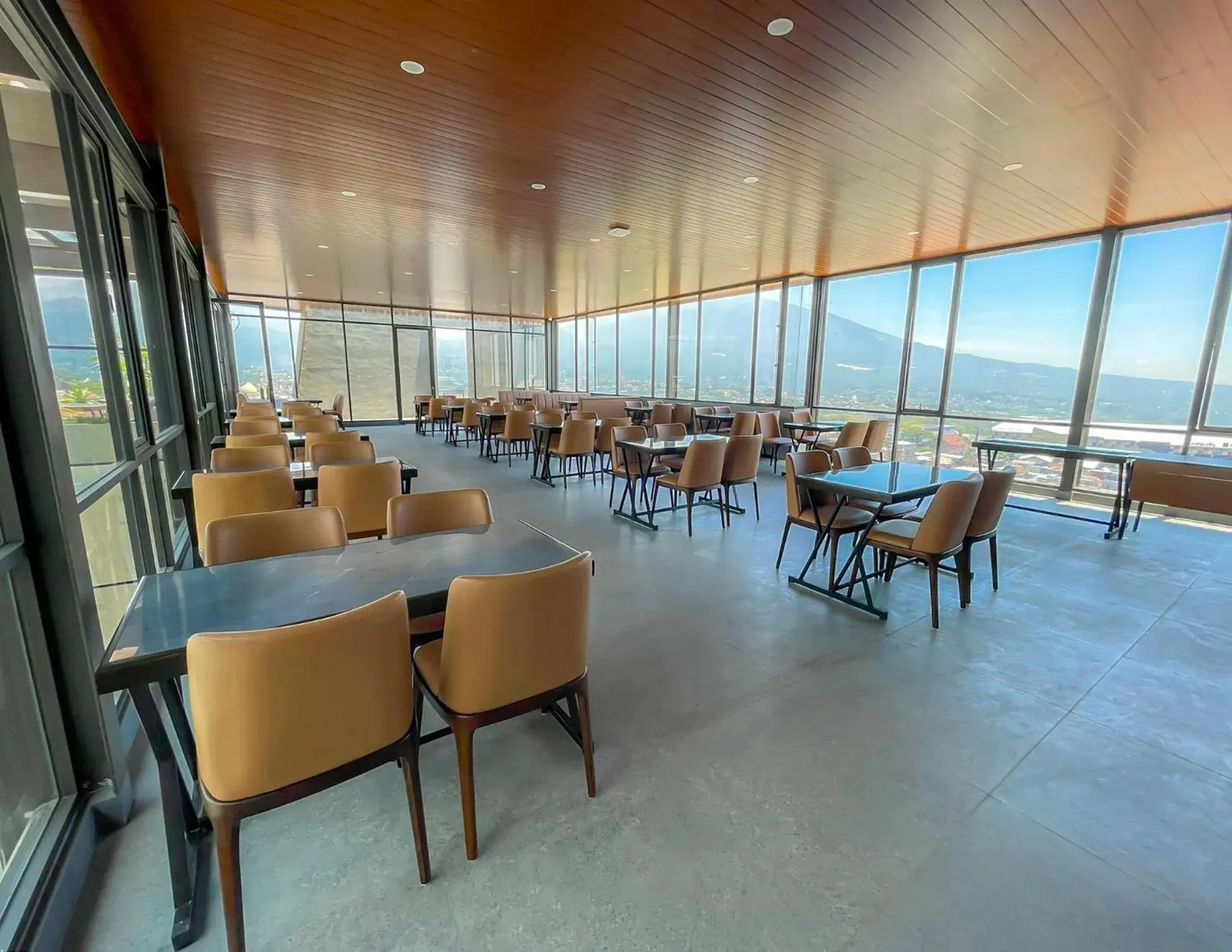 Restaurant/places to eat in Samara Resort Restaurant/places to eat in Samara Resort