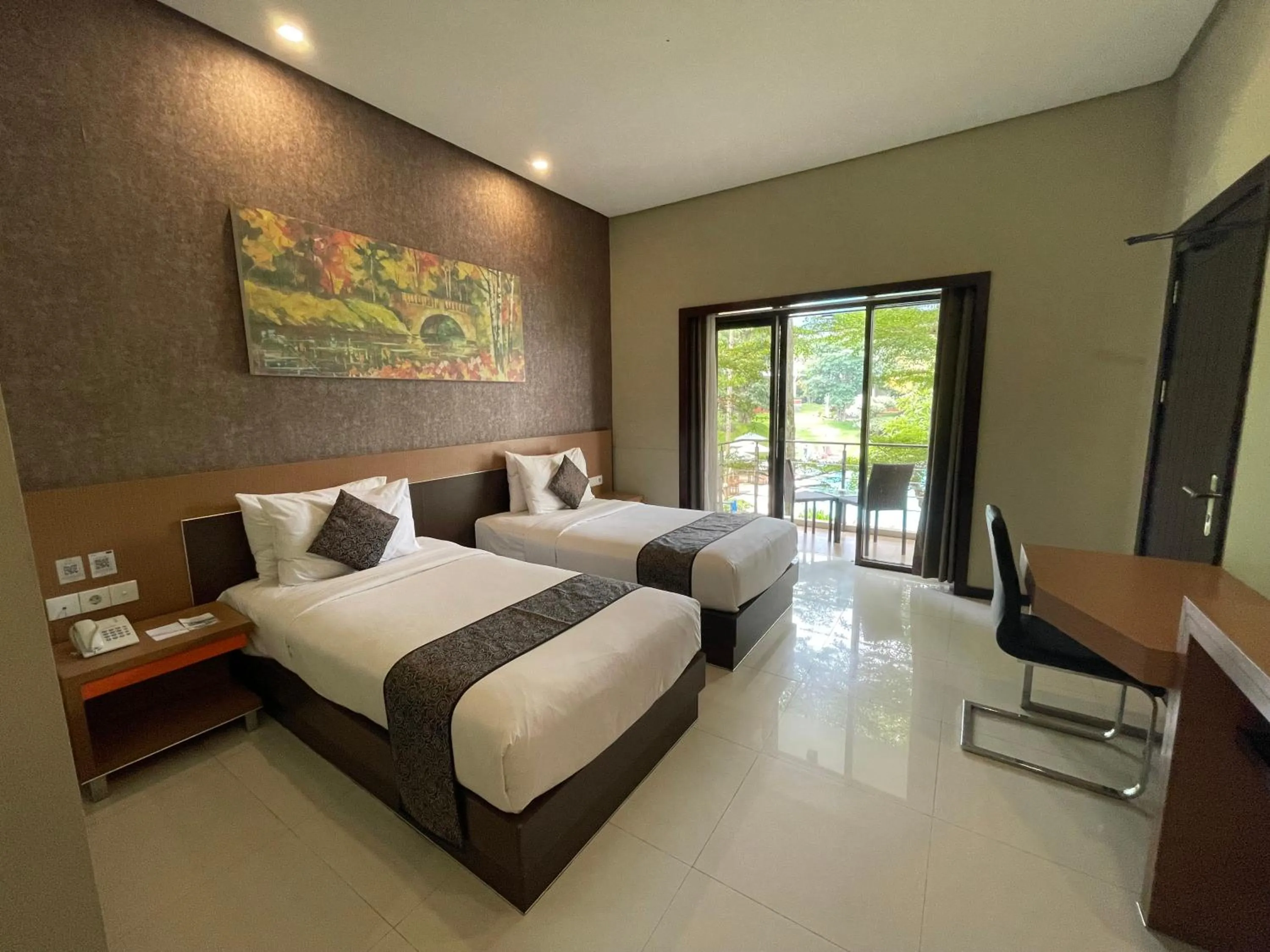 Bed in Samara Resort