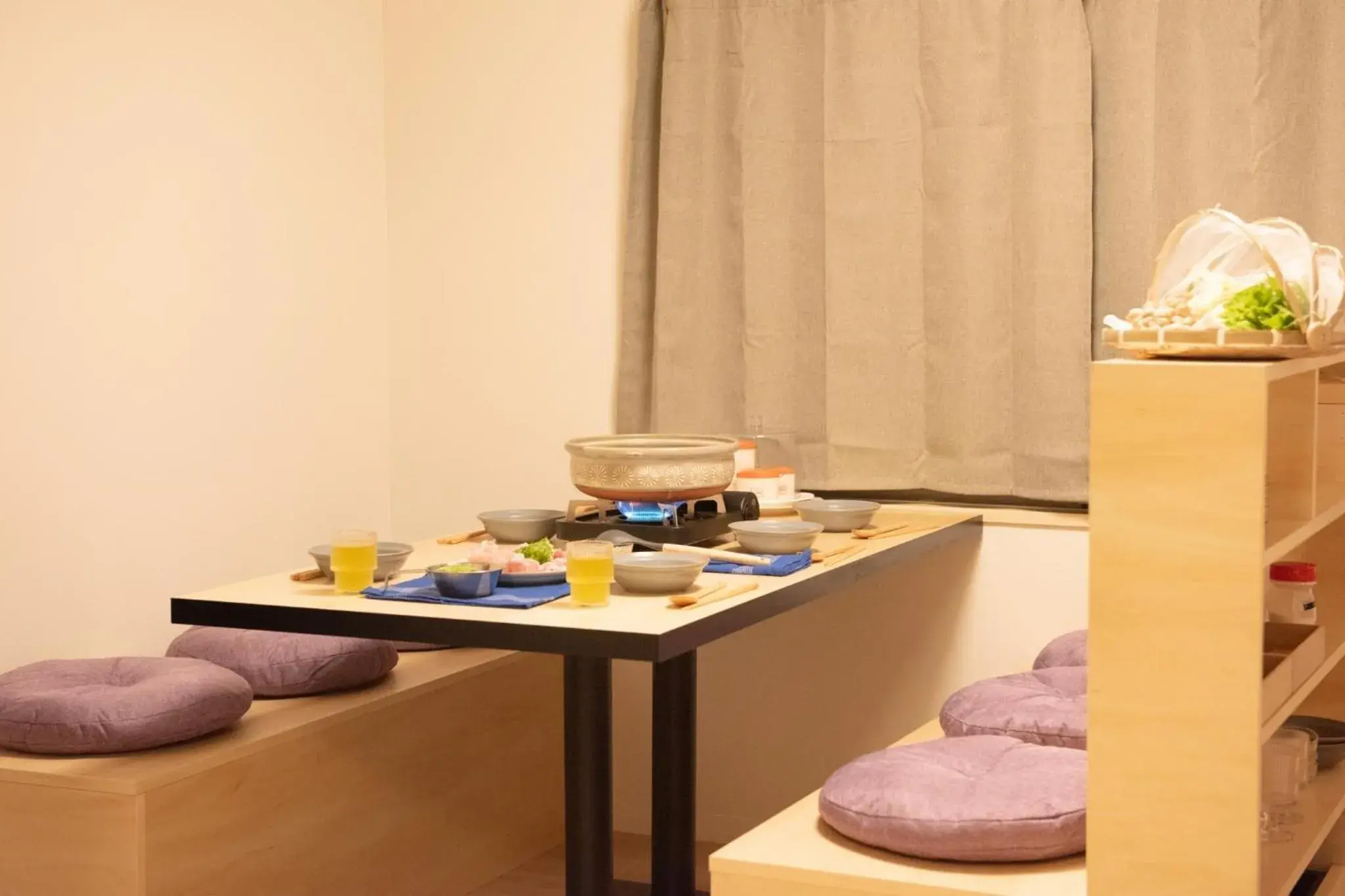 Food in Guesthouse Life Field Food in Guesthouse Life Field