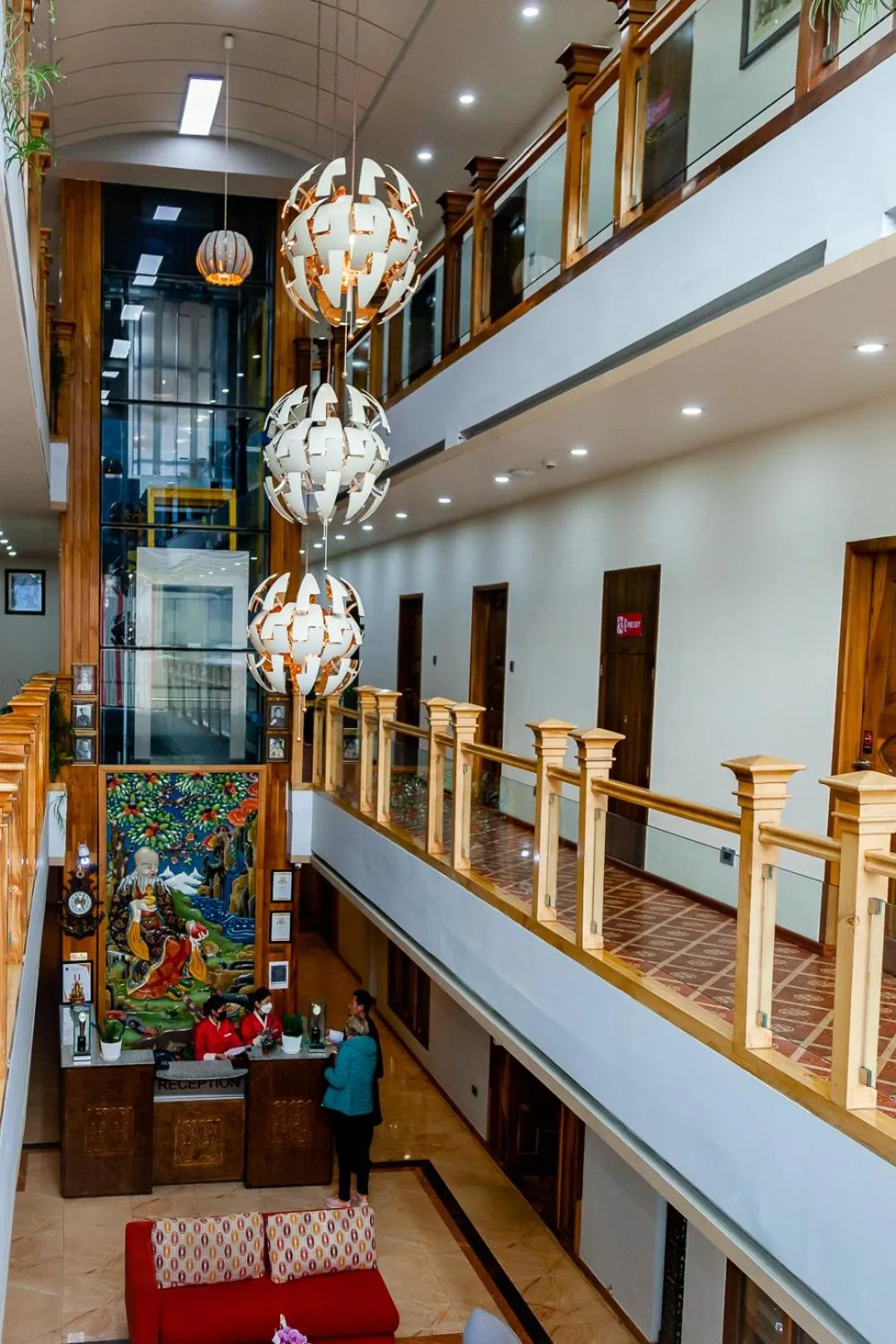 Text overlay in Tara Phendeyling Hotel