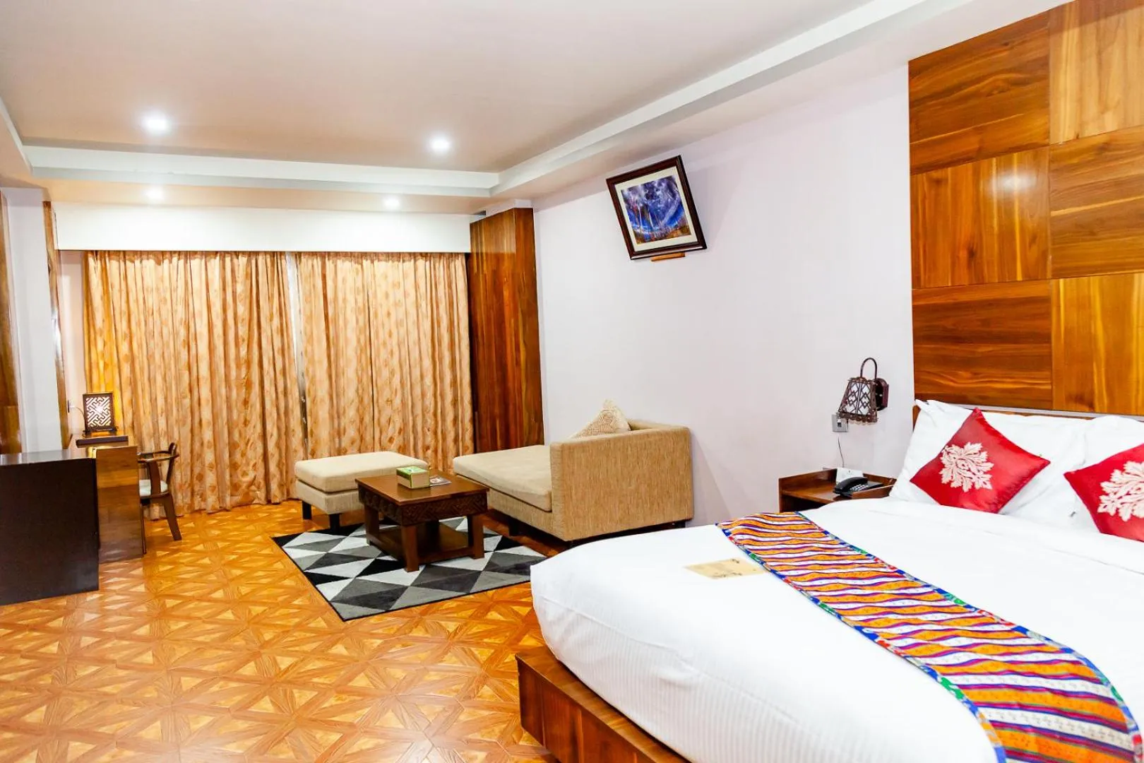 Bedroom, Bed in Tara Phendeyling Hotel