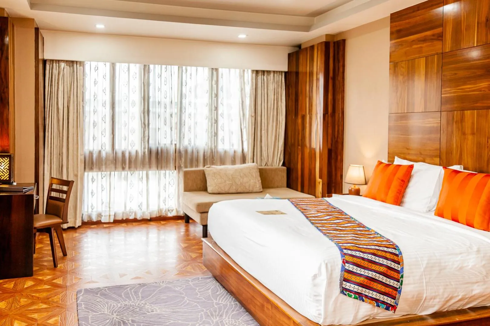 Bedroom, Bed in Tara Phendeyling Hotel