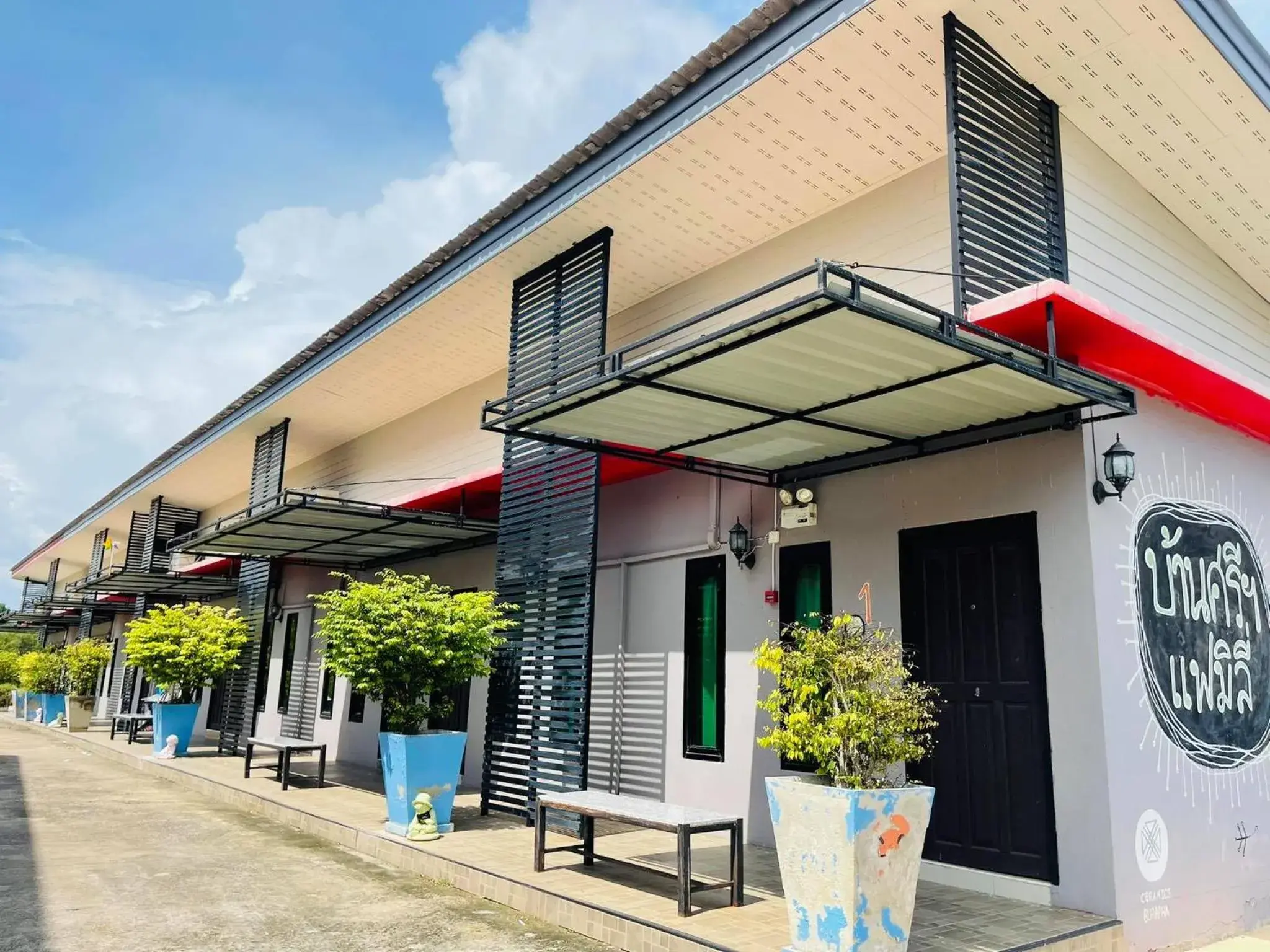 Property building in Baan Sri Family Property building in Baan Sri Family