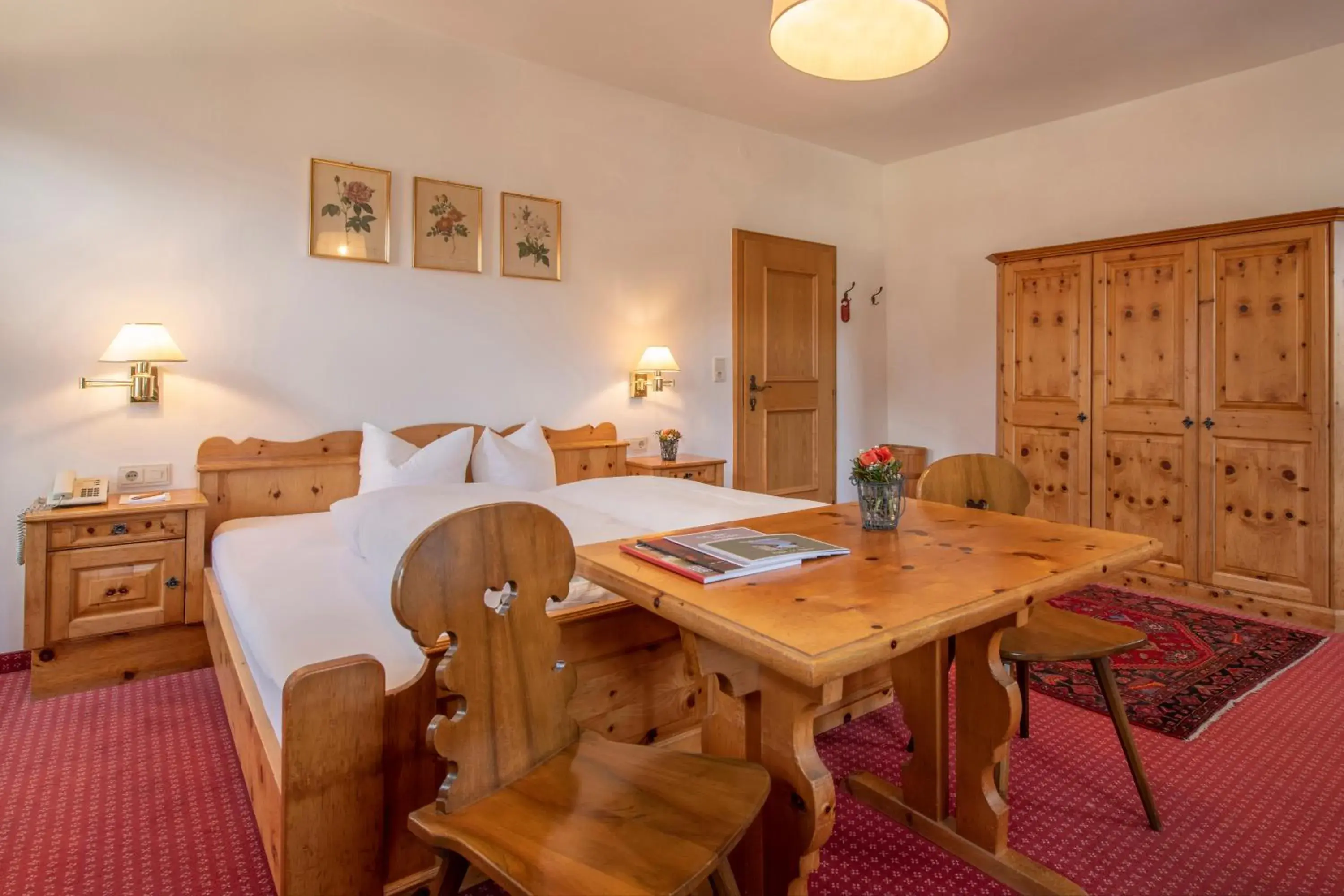 Superior Double Room in Gasthof Löwen by Hotel Montafoner Hof Superior Double Room in Gasthof Löwen by Hotel Montafoner Hof